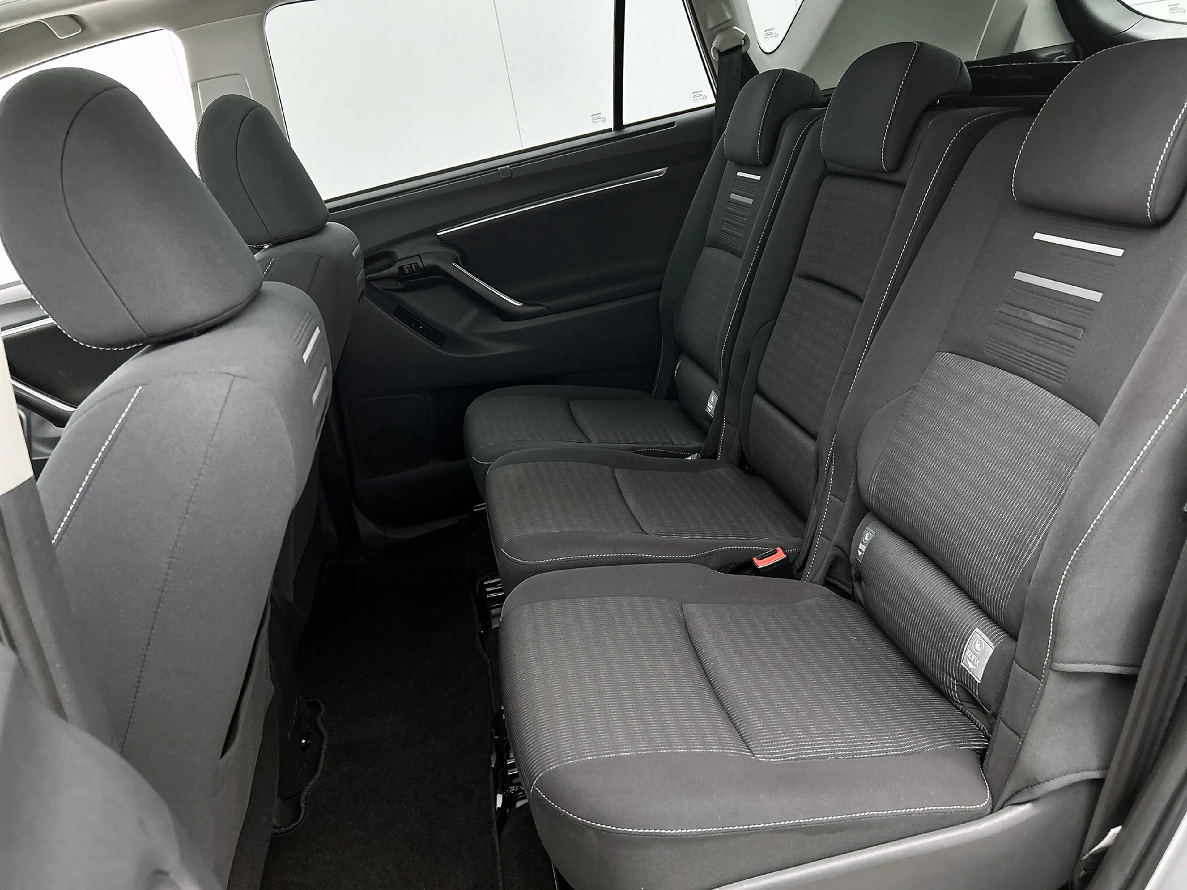 Toyota Verso 1.8 VVT-i SkyView Edition | Panodak | Trekhaak — photo 9