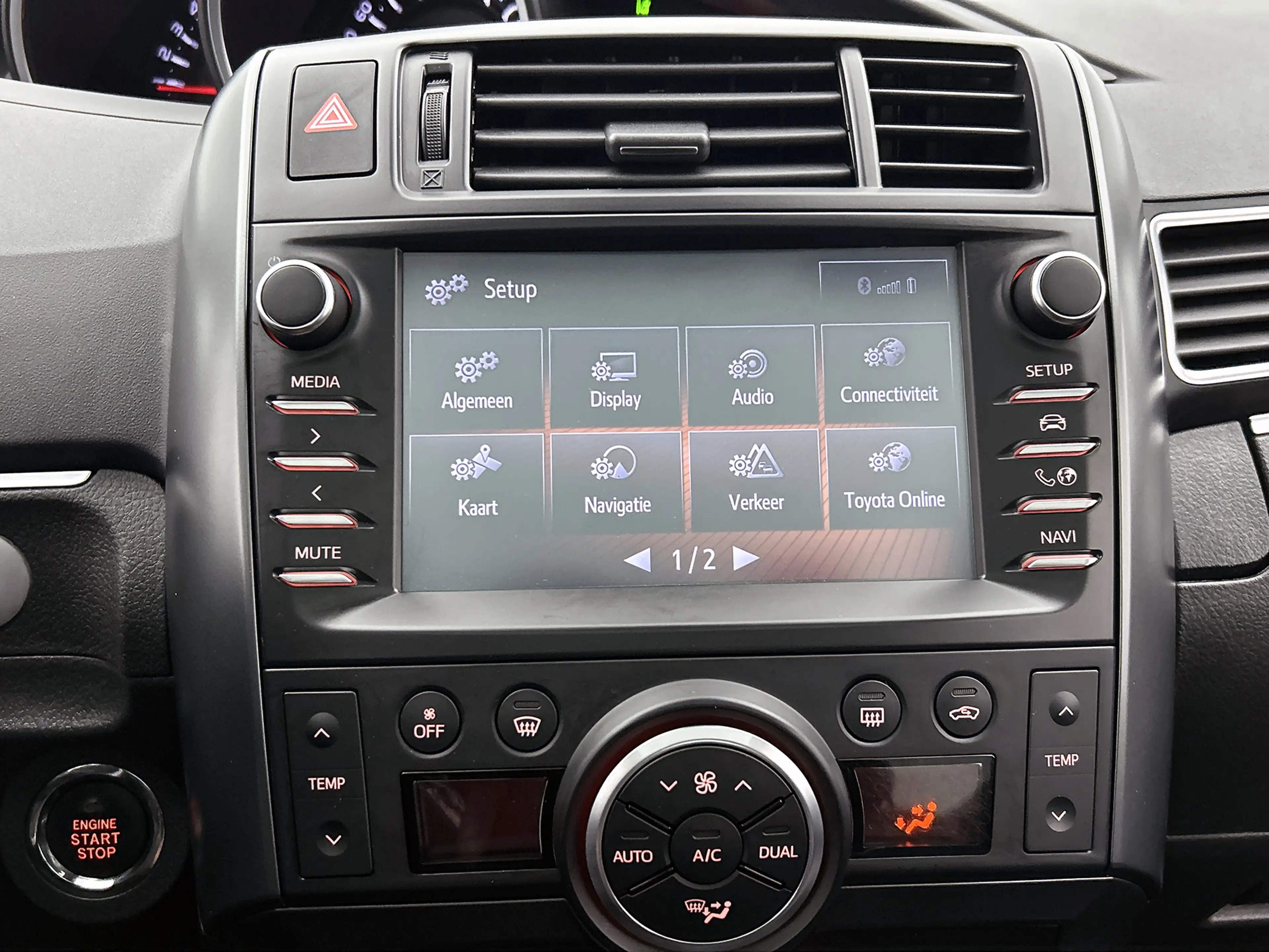 Toyota Verso 1.8 VVT-i SkyView Edition | Panodak | Trekhaak — photo 12