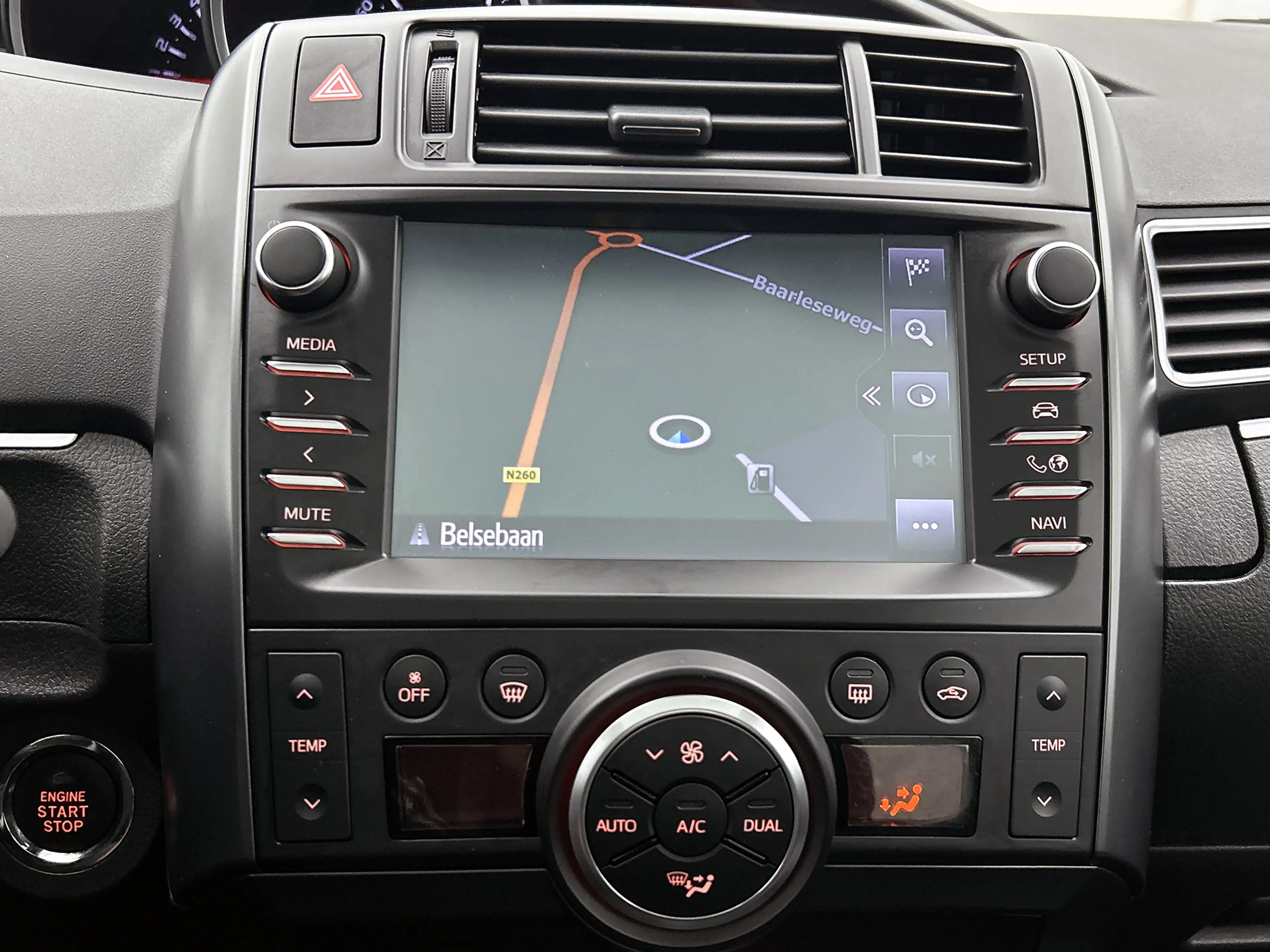 Toyota Verso 1.8 VVT-i SkyView Edition | Panodak | Trekhaak — photo 10