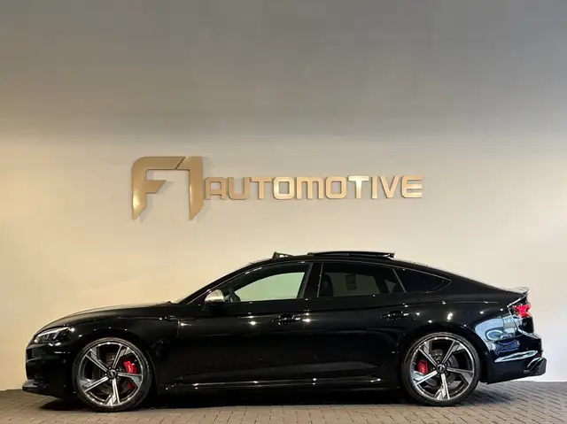 Audi RS5 view 12