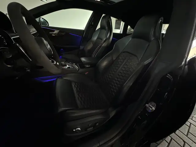 Audi RS5 view 6