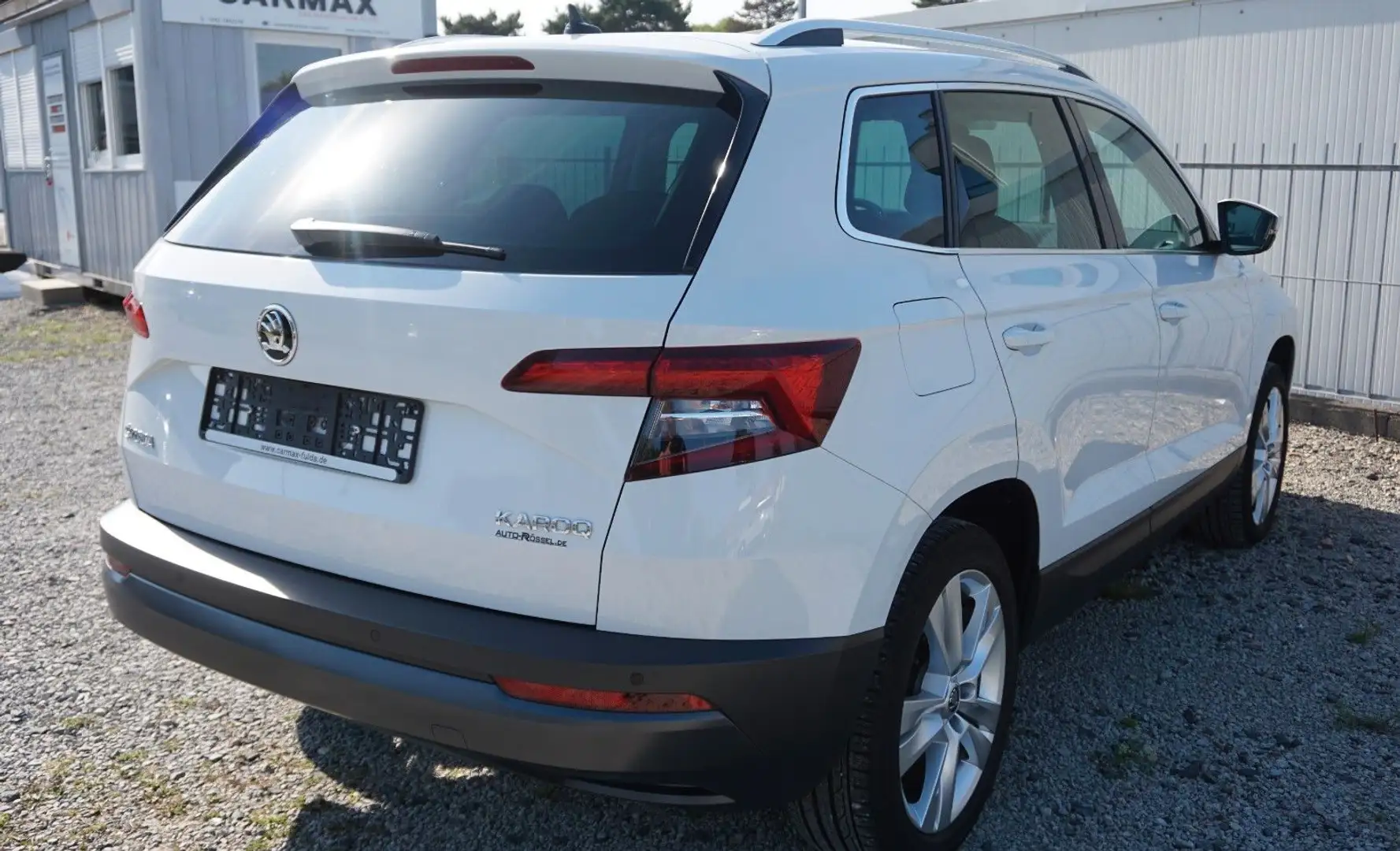 Skoda Karoq Style, LED, PDC, SR+WR, Apple CarPlay Bianco - 2