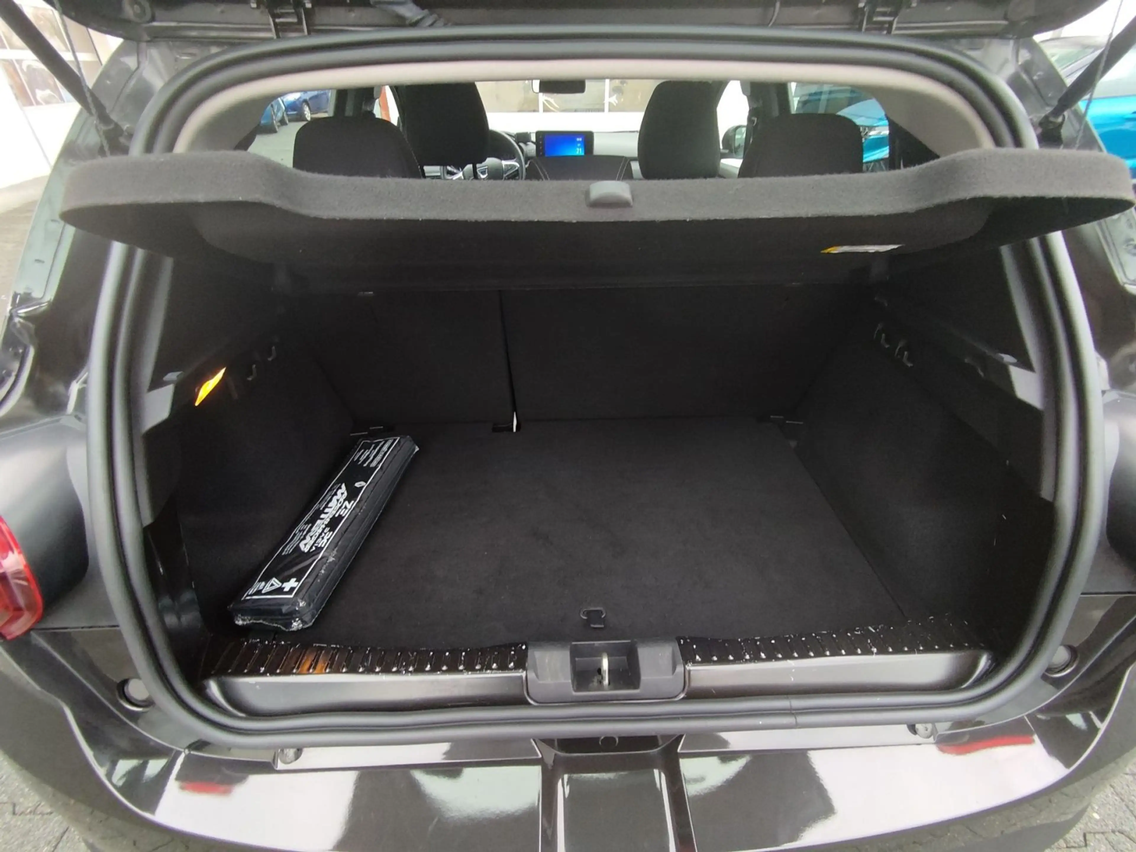 Dacia Sandero Stepway Comfort TCe 90 (MY2021) — photo 13