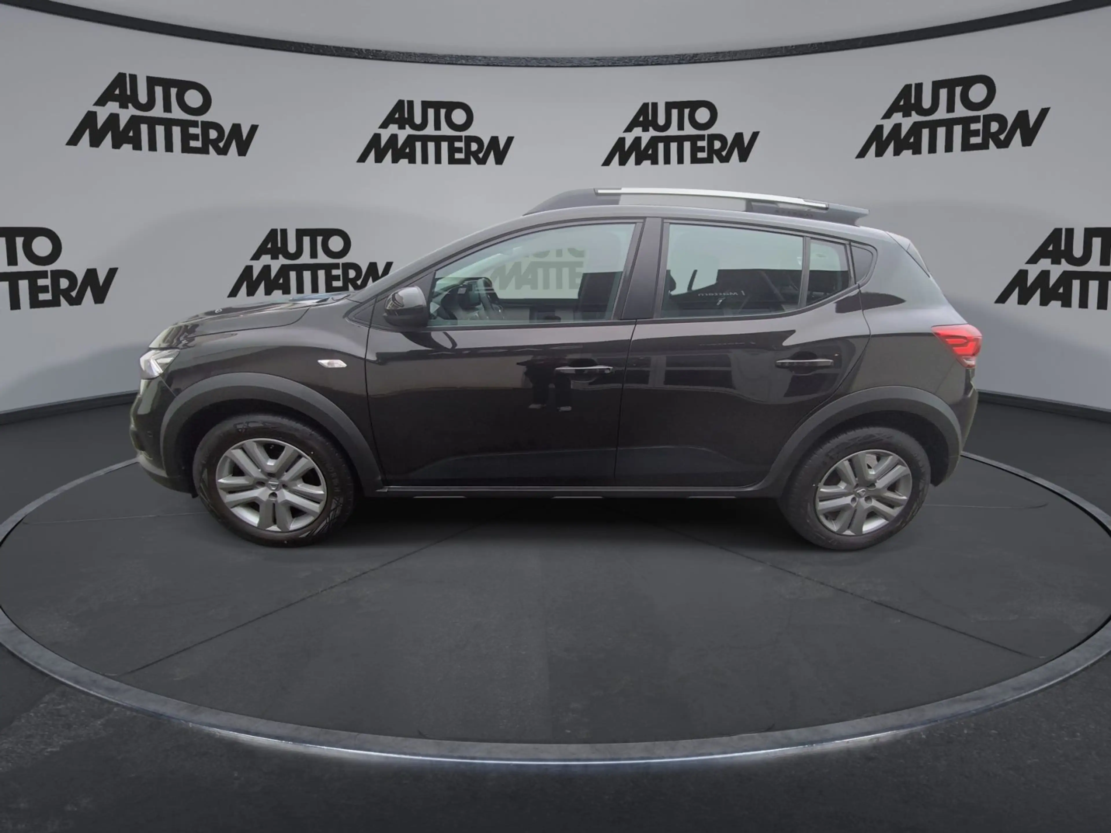 Dacia Sandero Stepway Comfort TCe 90 (MY2021) — photo 5