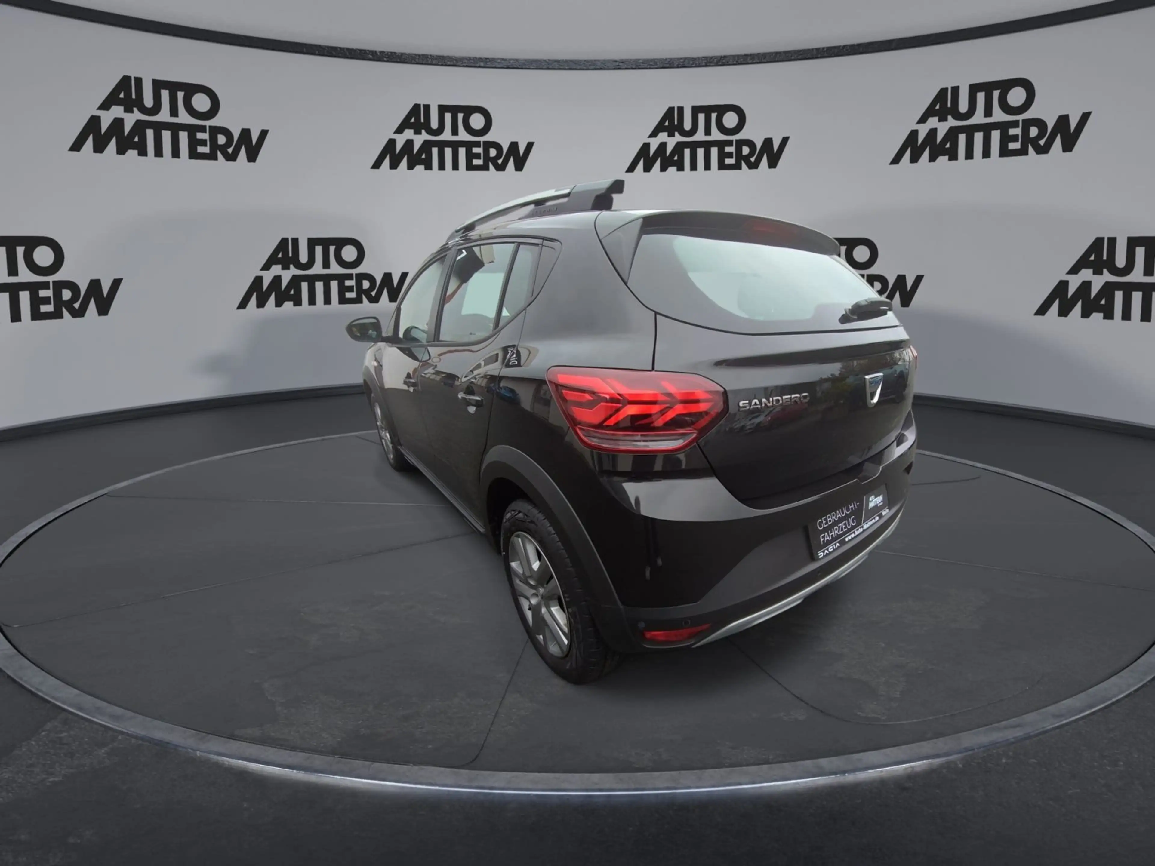 Dacia Sandero Stepway Comfort TCe 90 (MY2021) — photo 6