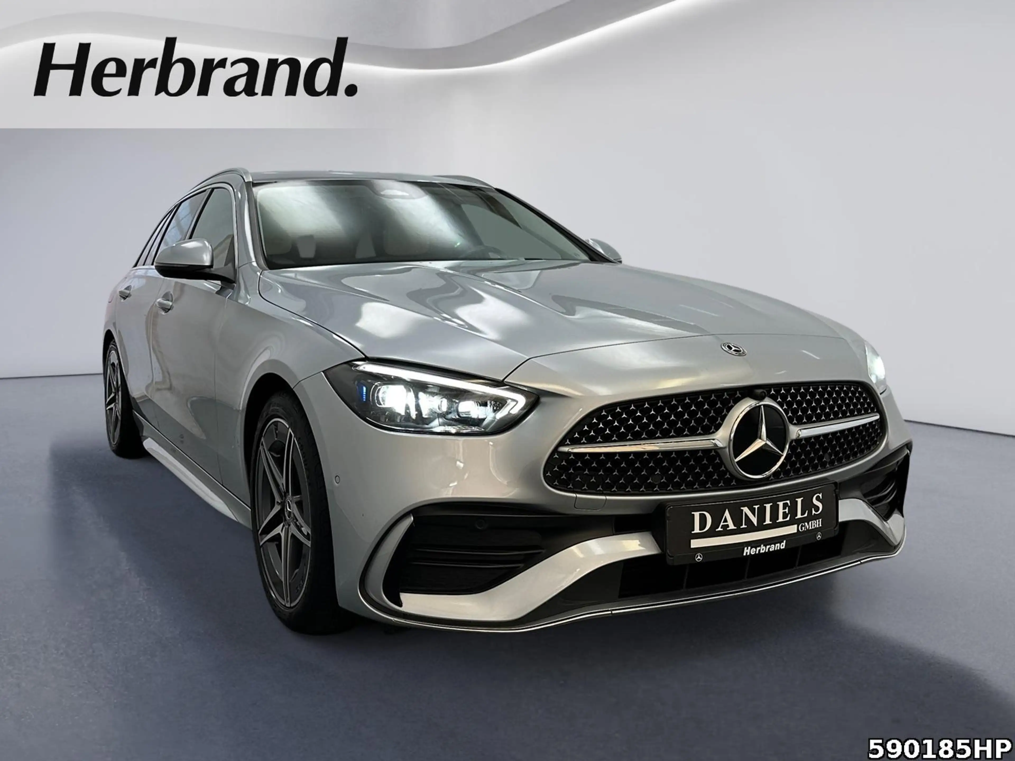 Mercedes-Benz C 220 d T AMG DIGITAL-LIGHT Distronic Ambiente — photo 2