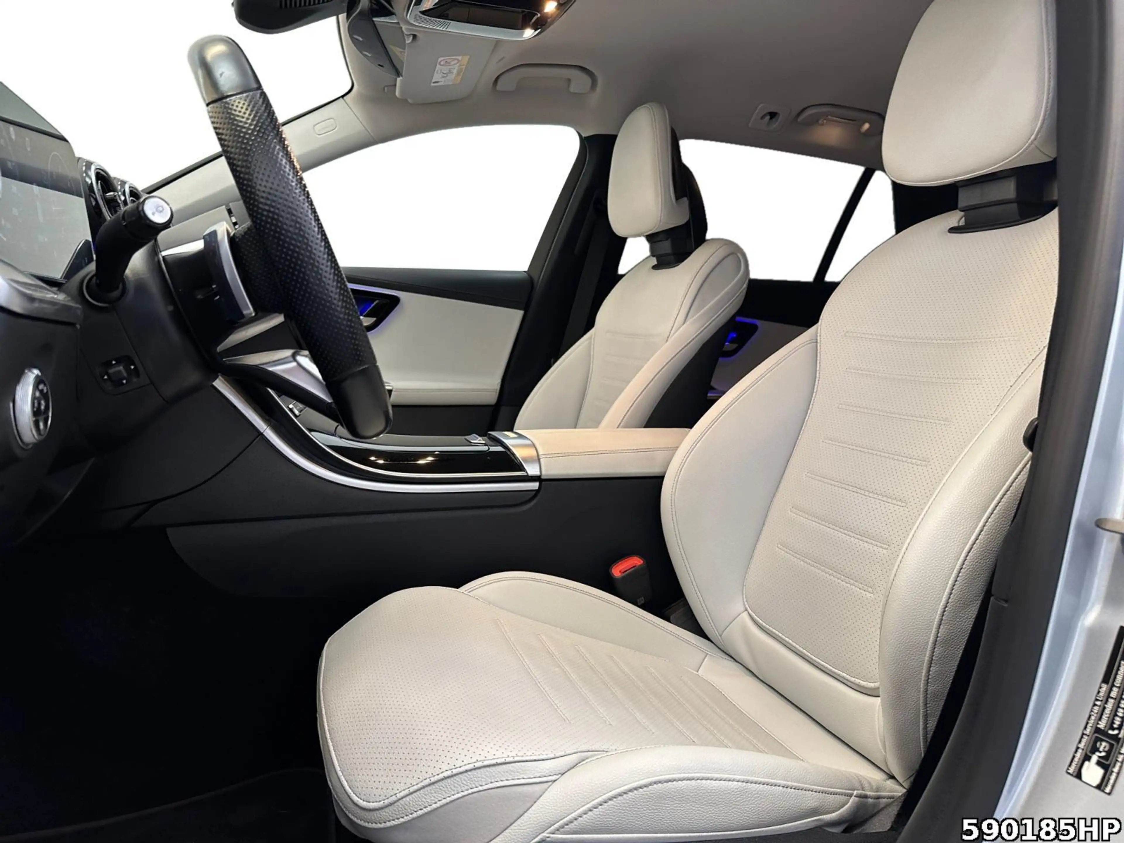 Mercedes-Benz C 220 d T AMG DIGITAL-LIGHT Distronic Ambiente — photo 9