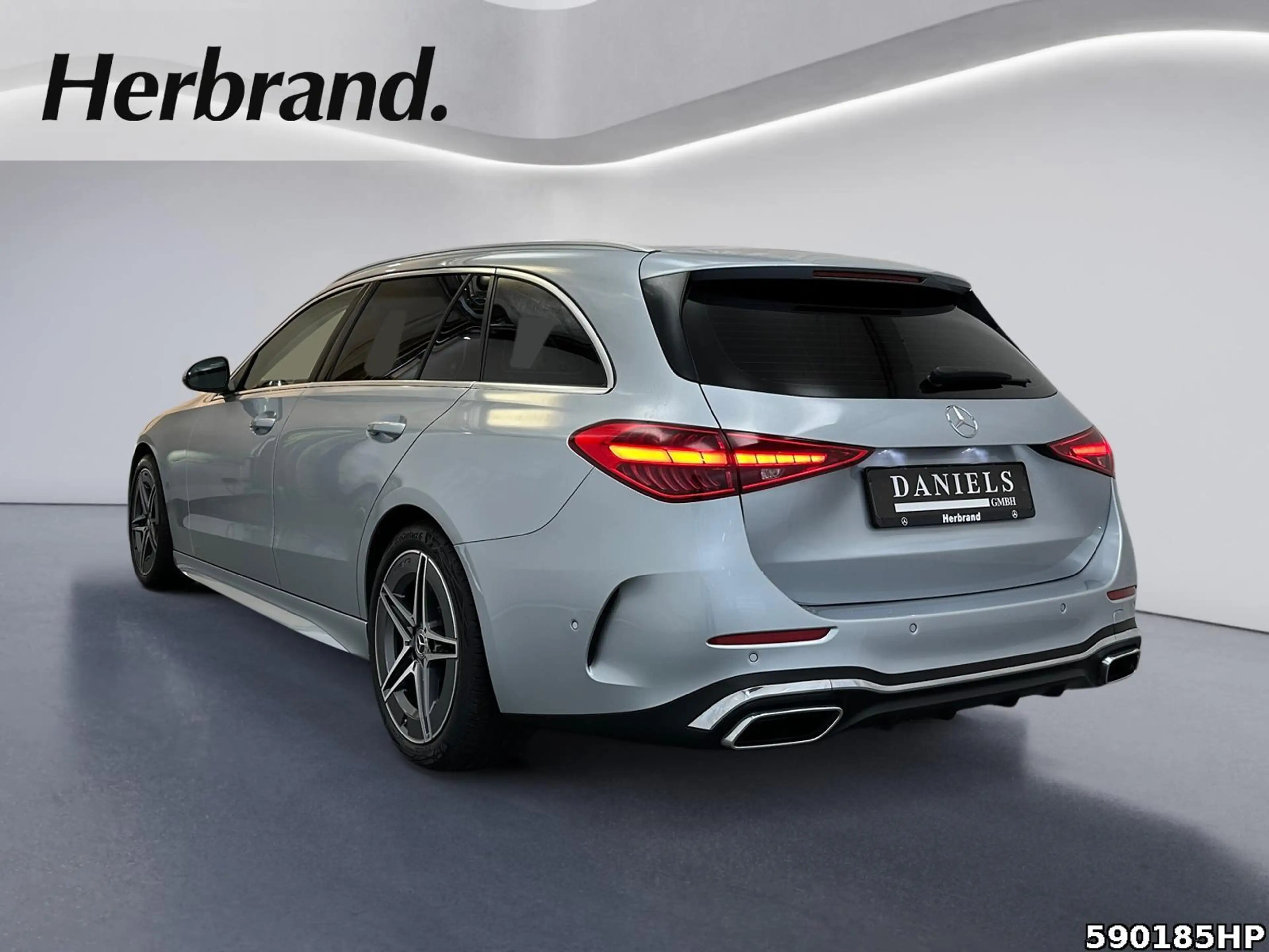 Mercedes-Benz C 220 d T AMG DIGITAL-LIGHT Distronic Ambiente — photo 4