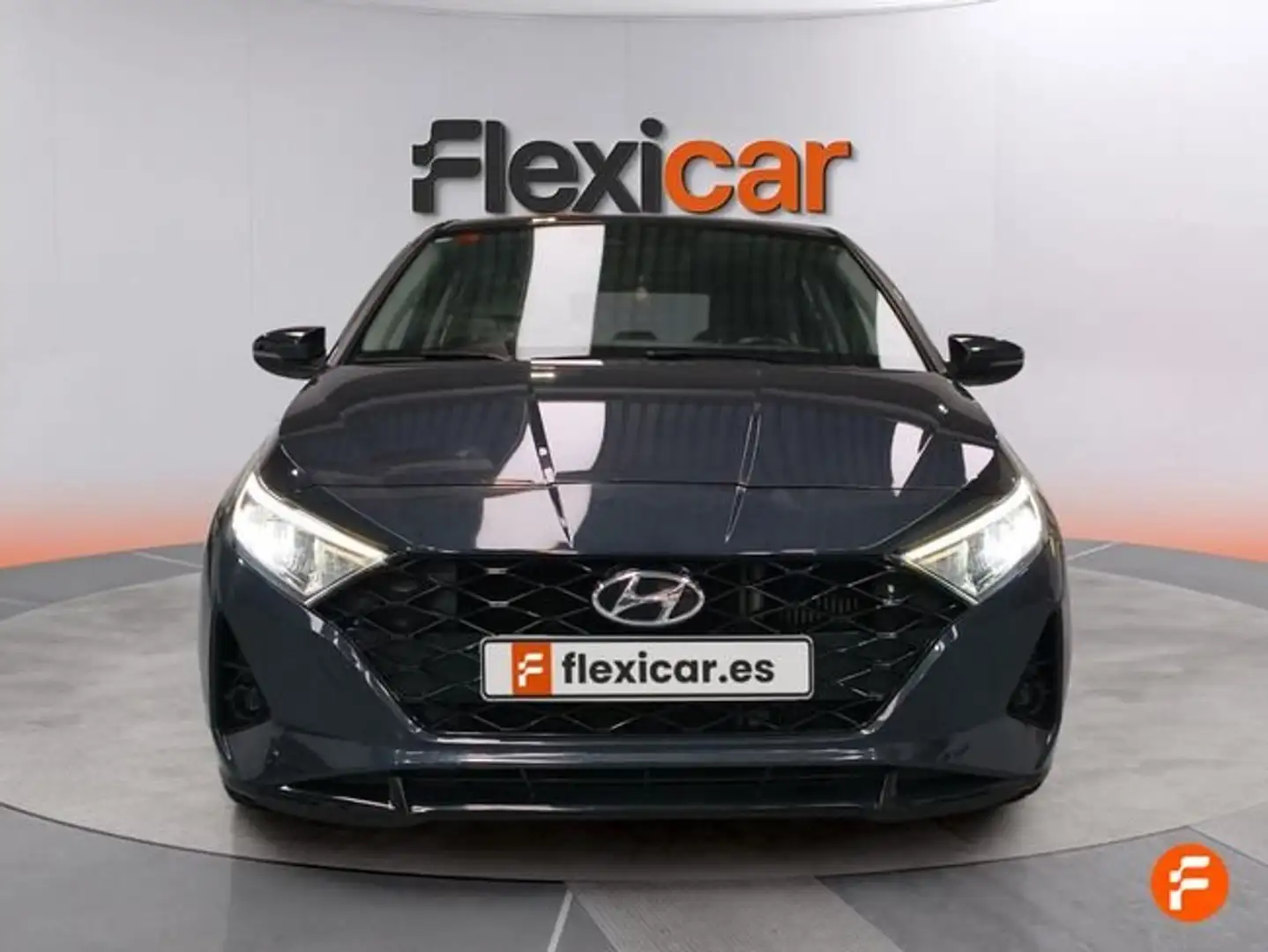Hyundai i20 1.0 TGDI Klass 100 Gris - 2