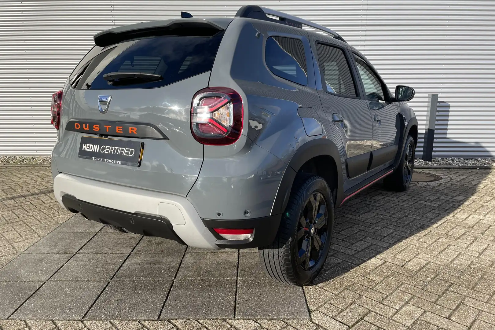 Dacia Duster TCe 150pk Extreme Gris - 2