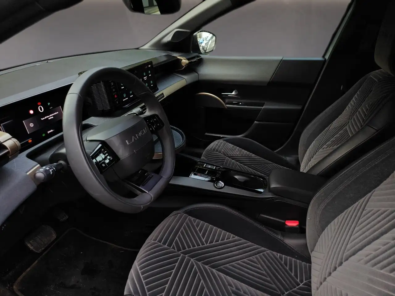 Lancia Ypsilon 2024 — фото 12