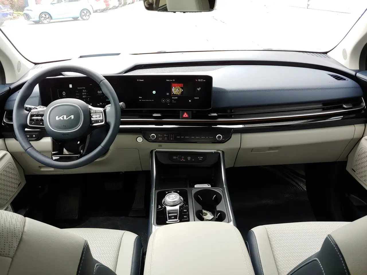 Kia Carnival photo Kia Carnival