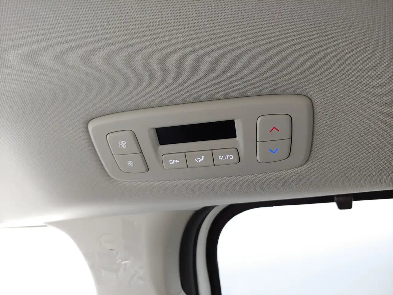 Kia Carnival photo Kia Carnival