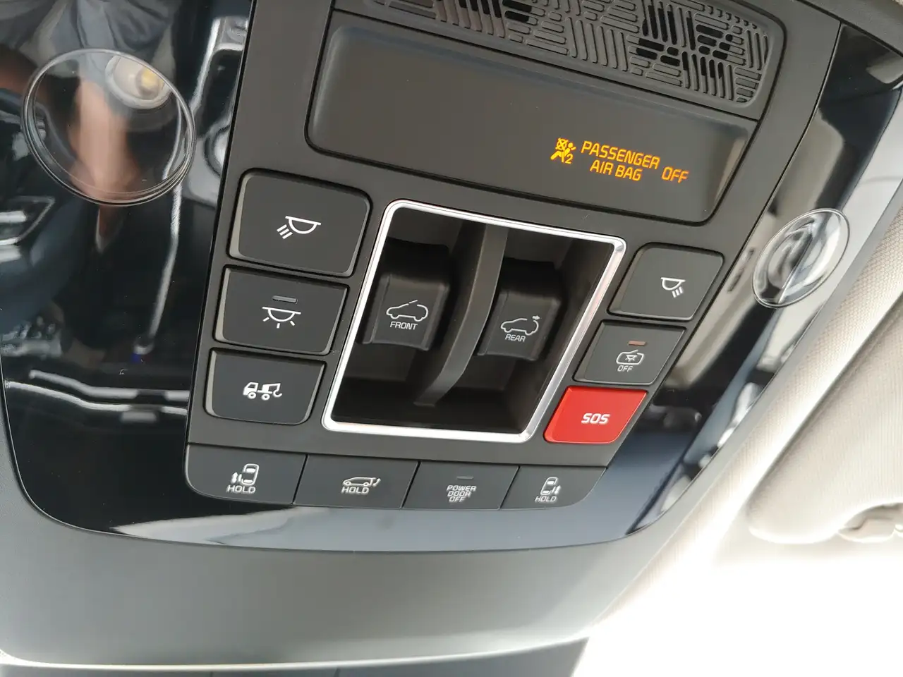 Kia Carnival photo Kia Carnival