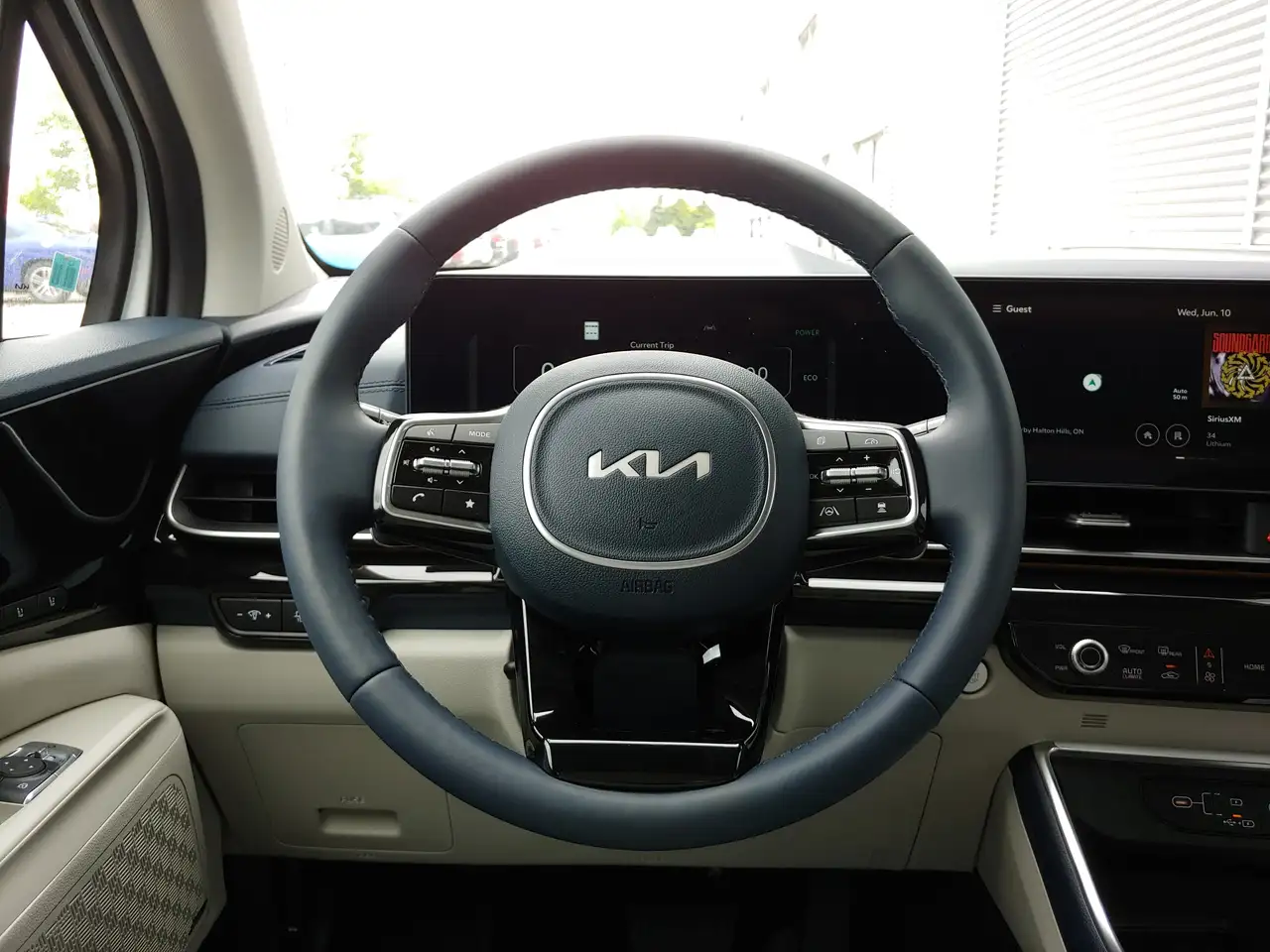 Kia Carnival photo Kia Carnival