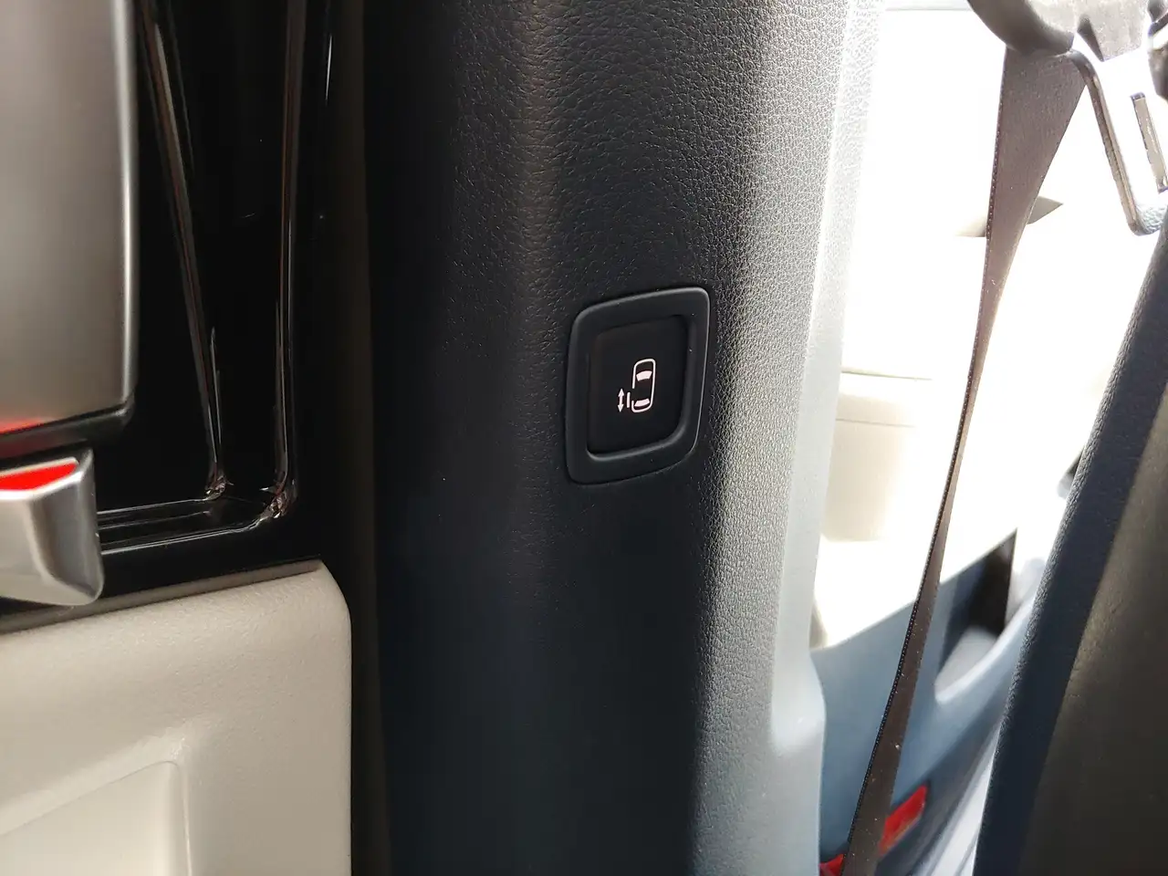 Kia Carnival photo Kia Carnival