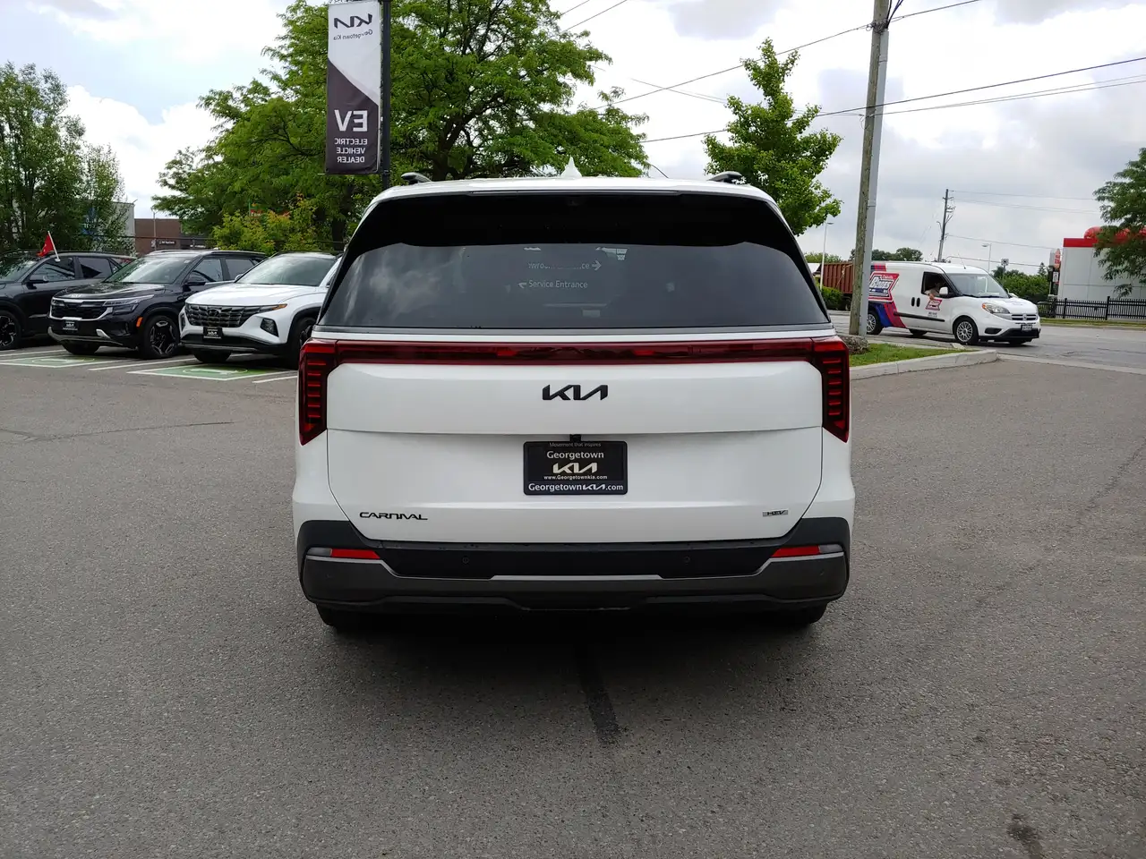 Kia Carnival photo Kia Carnival