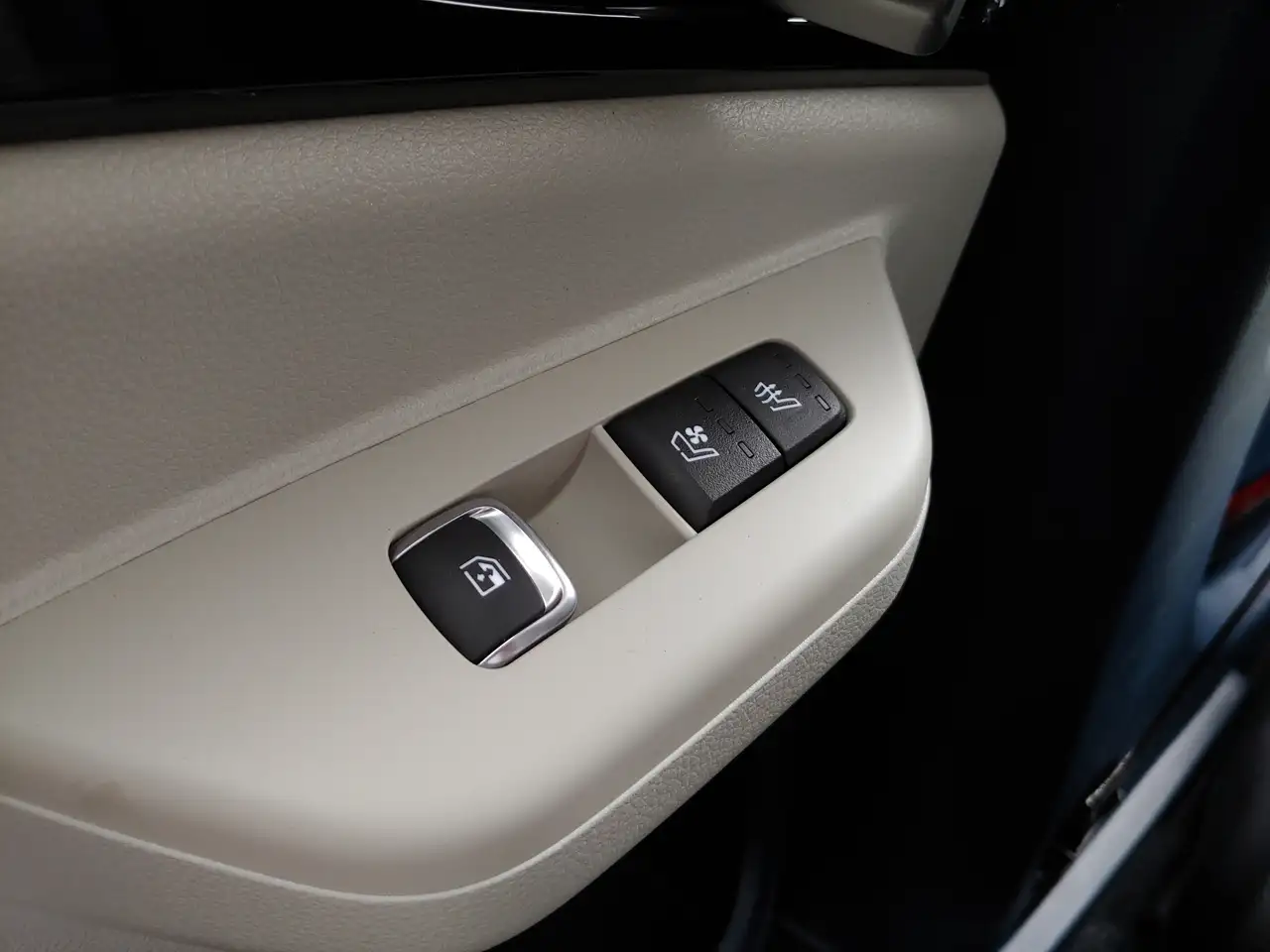 Kia Carnival photo Kia Carnival