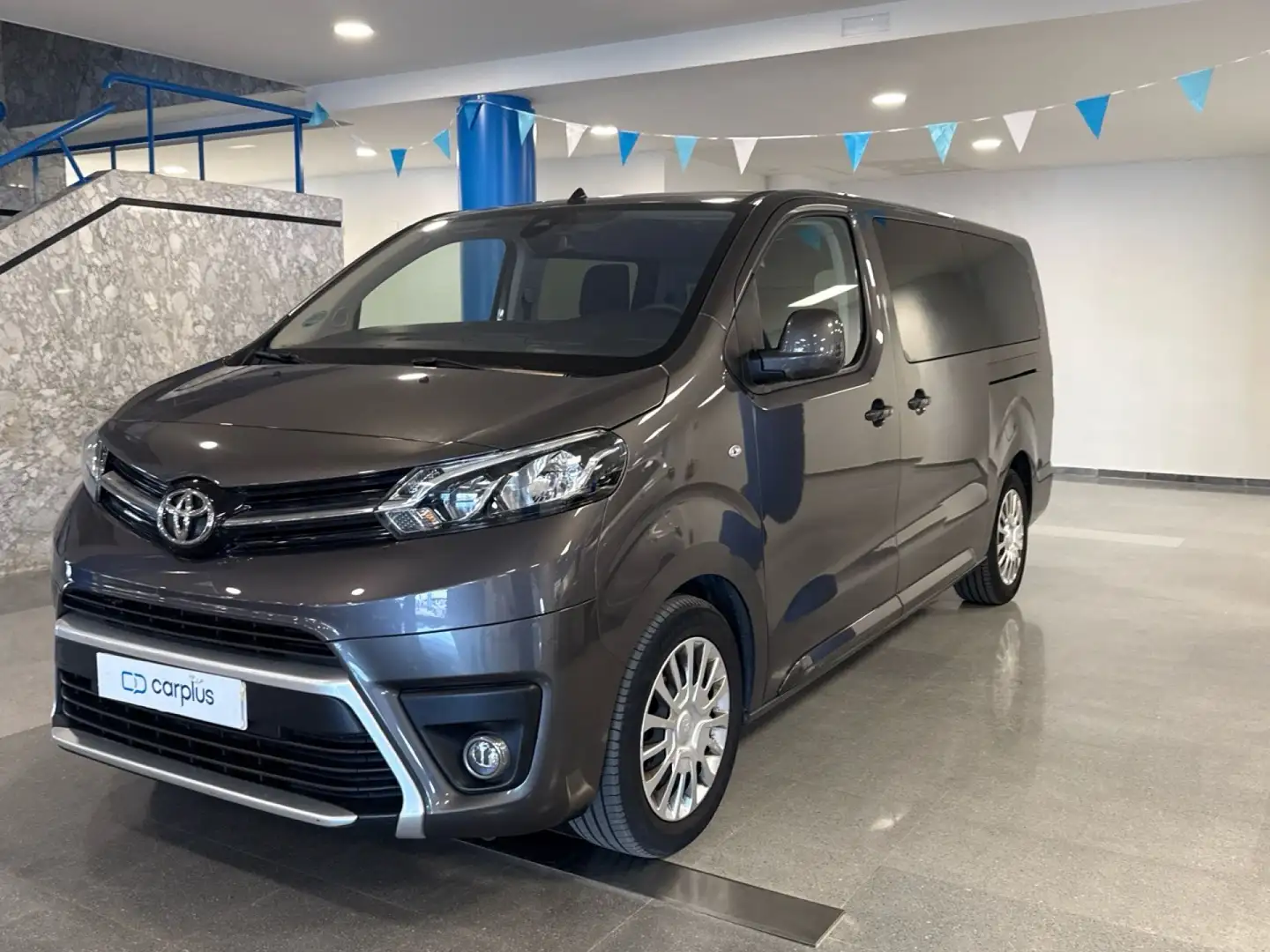 Toyota Proace 2.0D 180CV VX PLUS SHUTTLE L2 AUT Marrón - 1