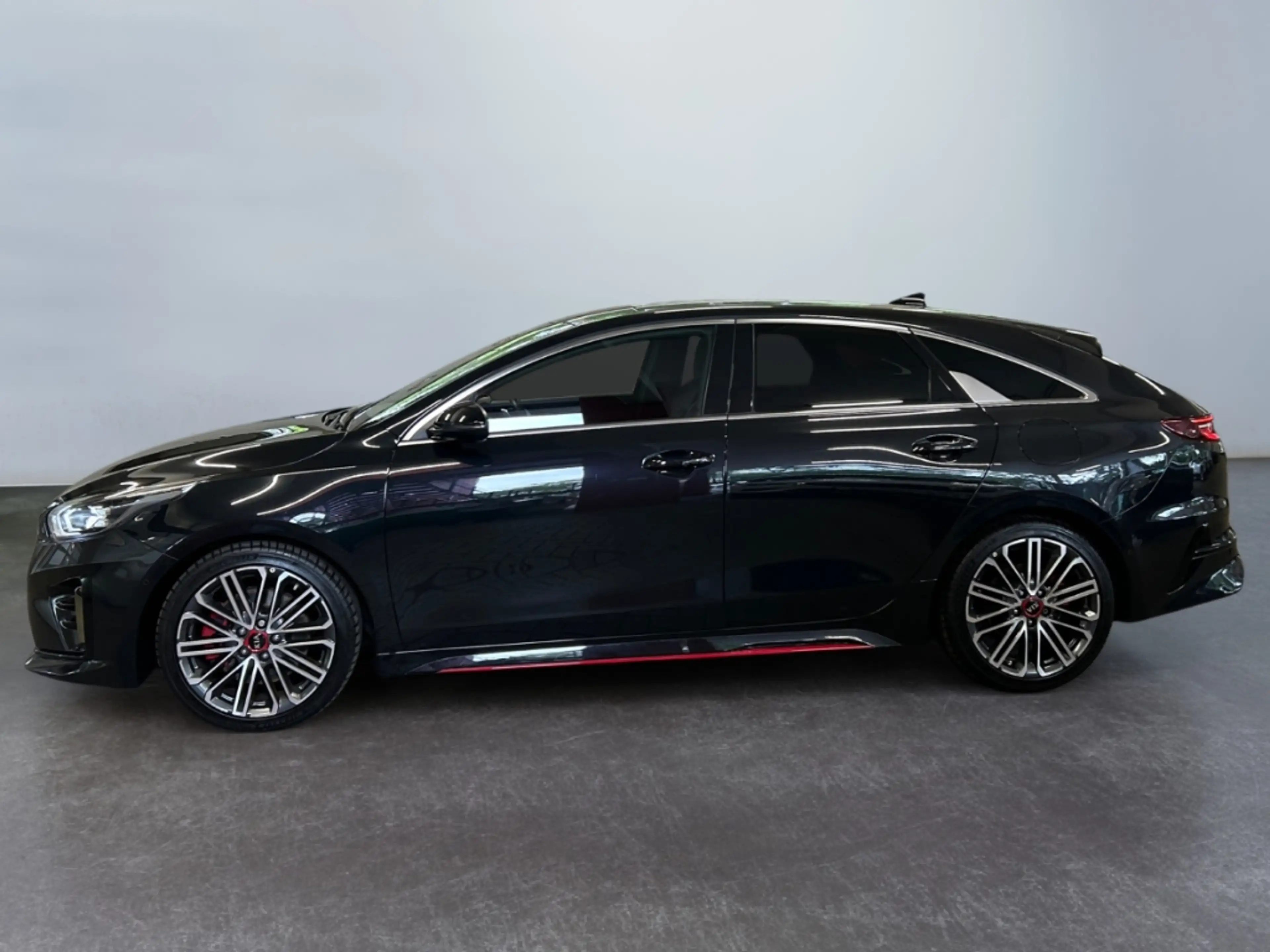 Kia ProCeed / pro_cee'd 1.6 T-GDI GT *Digi CP*Leder*JBL*CAM*SHZ* — photo 5
