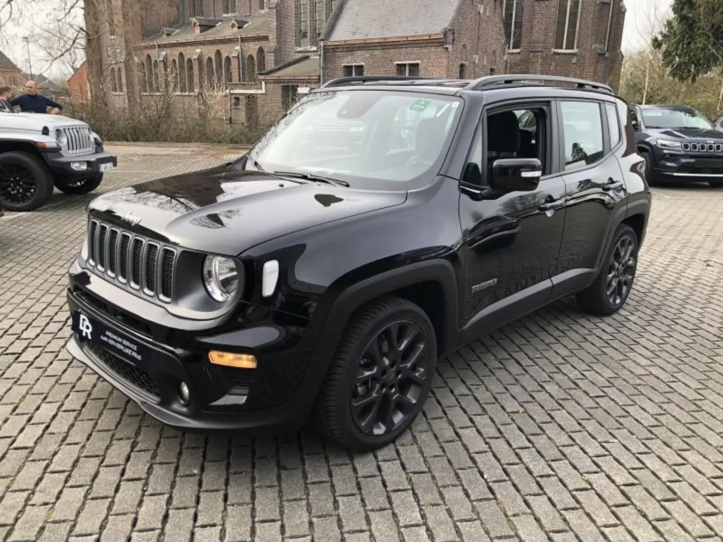 Jeep Renegade Limited 1,5 DCT MHEV 130pk Schwarz - 1