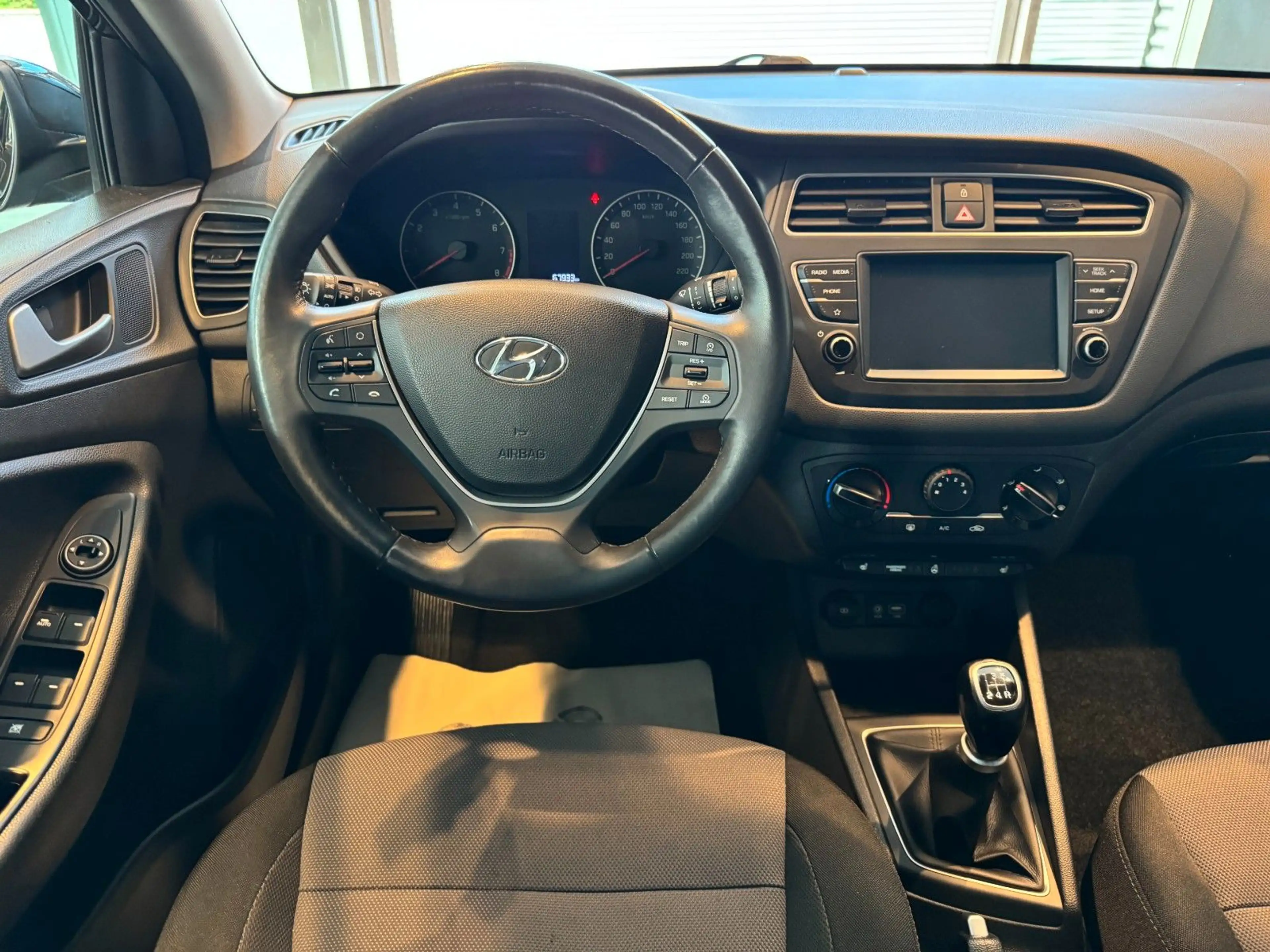 Hyundai i20 YES! — photo 8