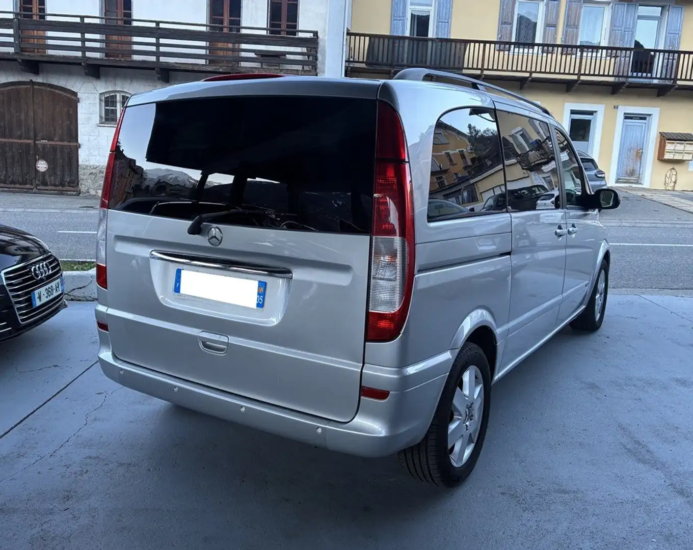 Mercedes-Benz Viano COMPACT 2.2 CDI AMBIENTE Argent - 2