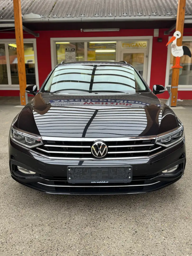 Volkswagen Passat Variant Business 2,0 SCR TDI DSG Schwarz - 2