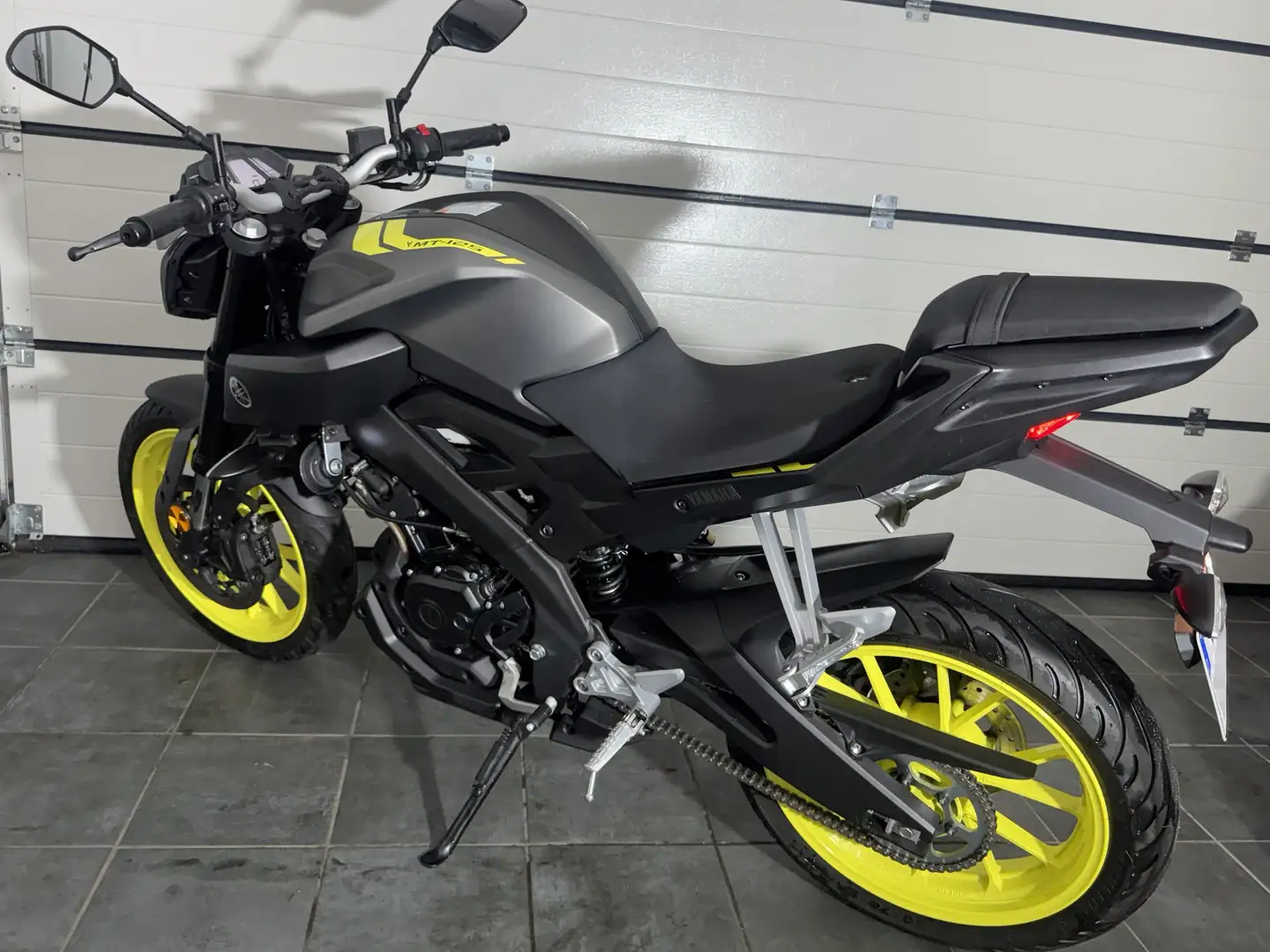 Yamaha MT-125 Yamaha MT 125 Gri - 2