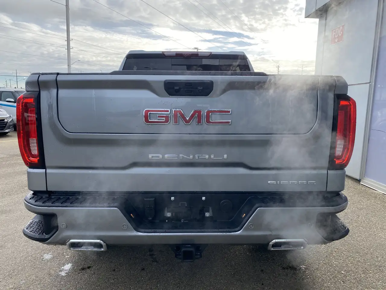 GMC Sierra 1500 снимка GMC Sierra 1500