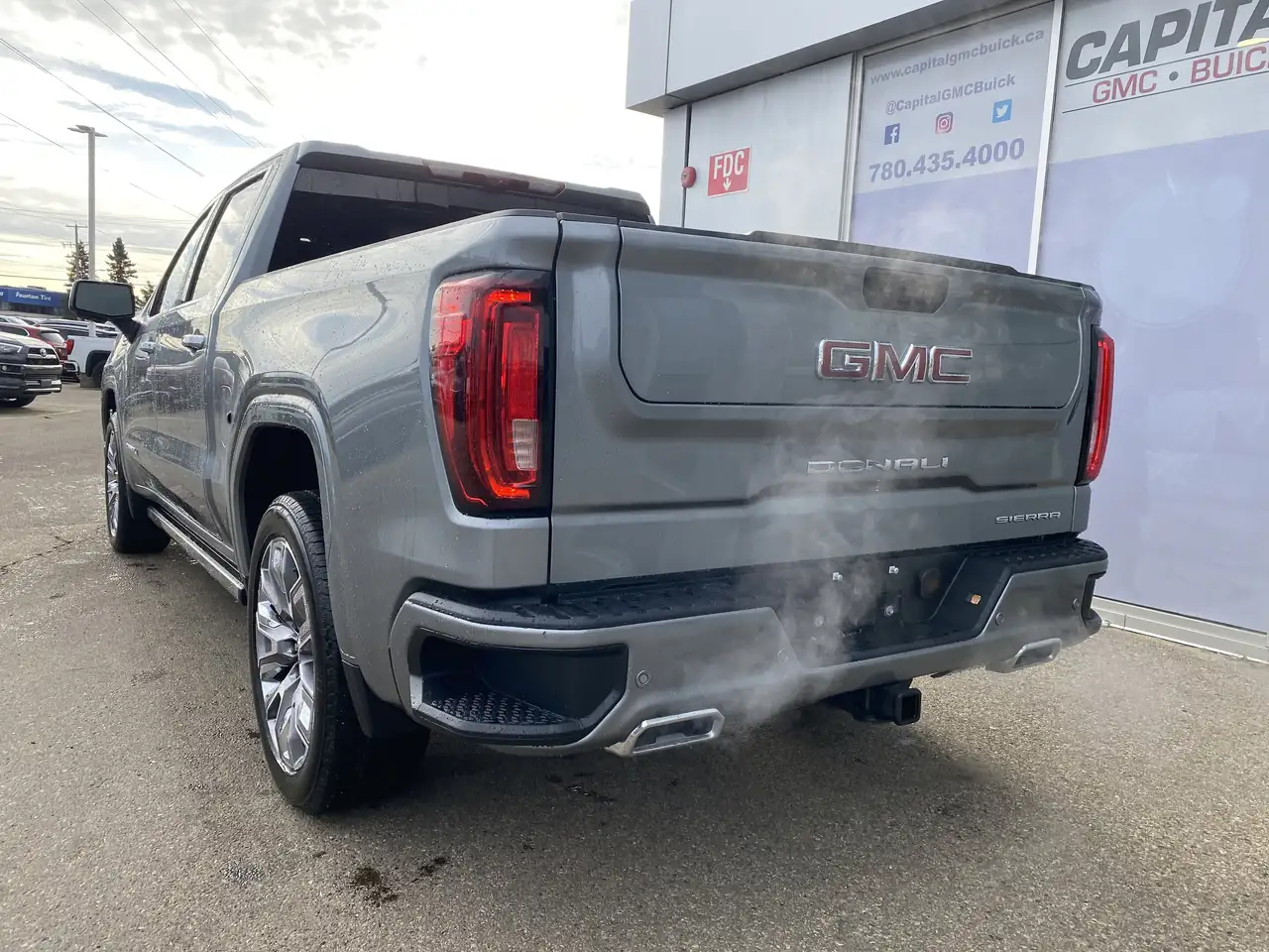 GMC Sierra 1500 снимка GMC Sierra 1500