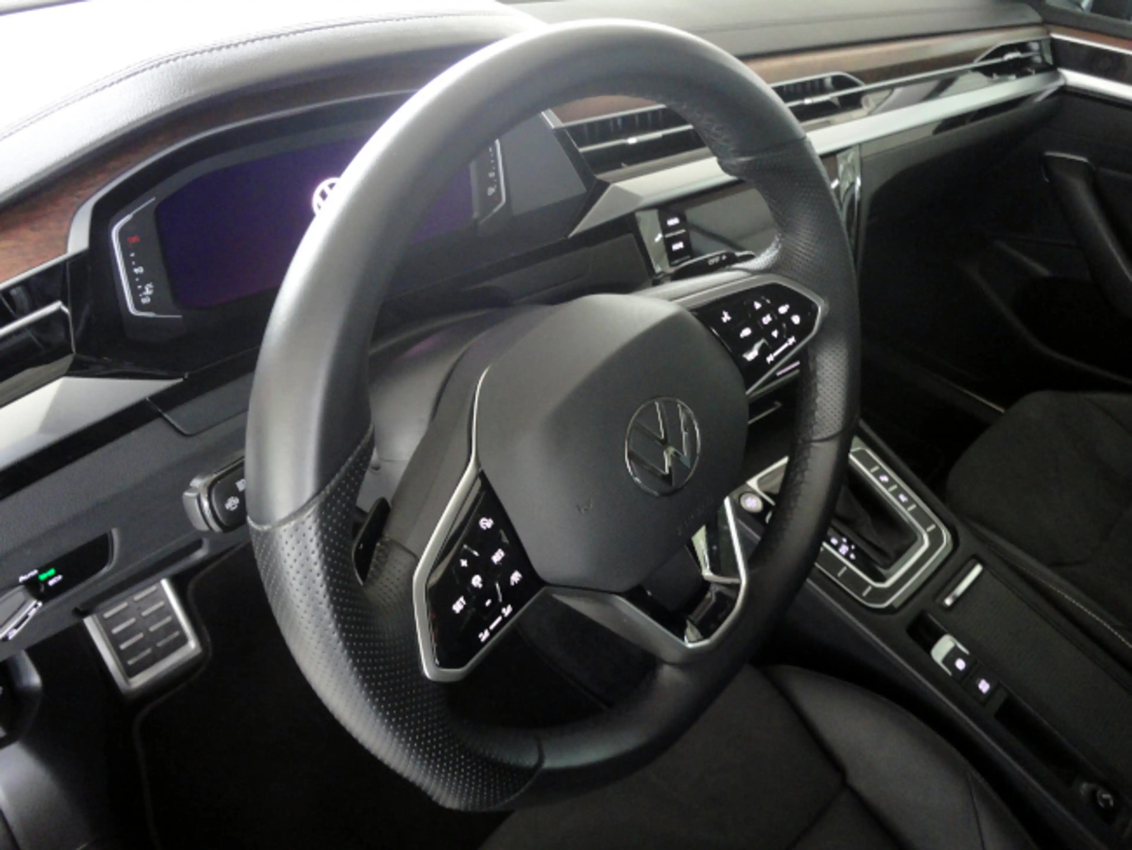 Volkswagen Arteon Elegance TDI 4Motion DSG — photo 5