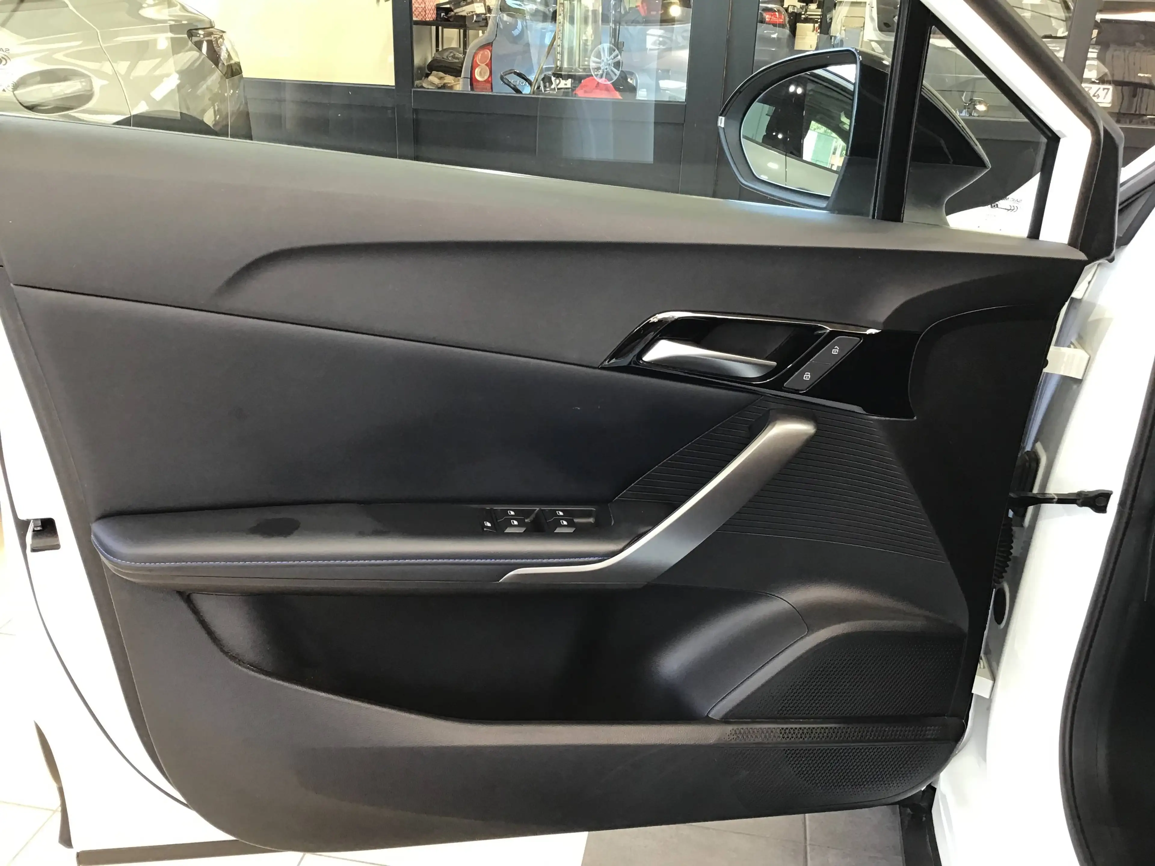 MG MG4 54 kWh AUTOMAAT BJ12/2024 43895KM DABRADIO AIRCO — photo 15