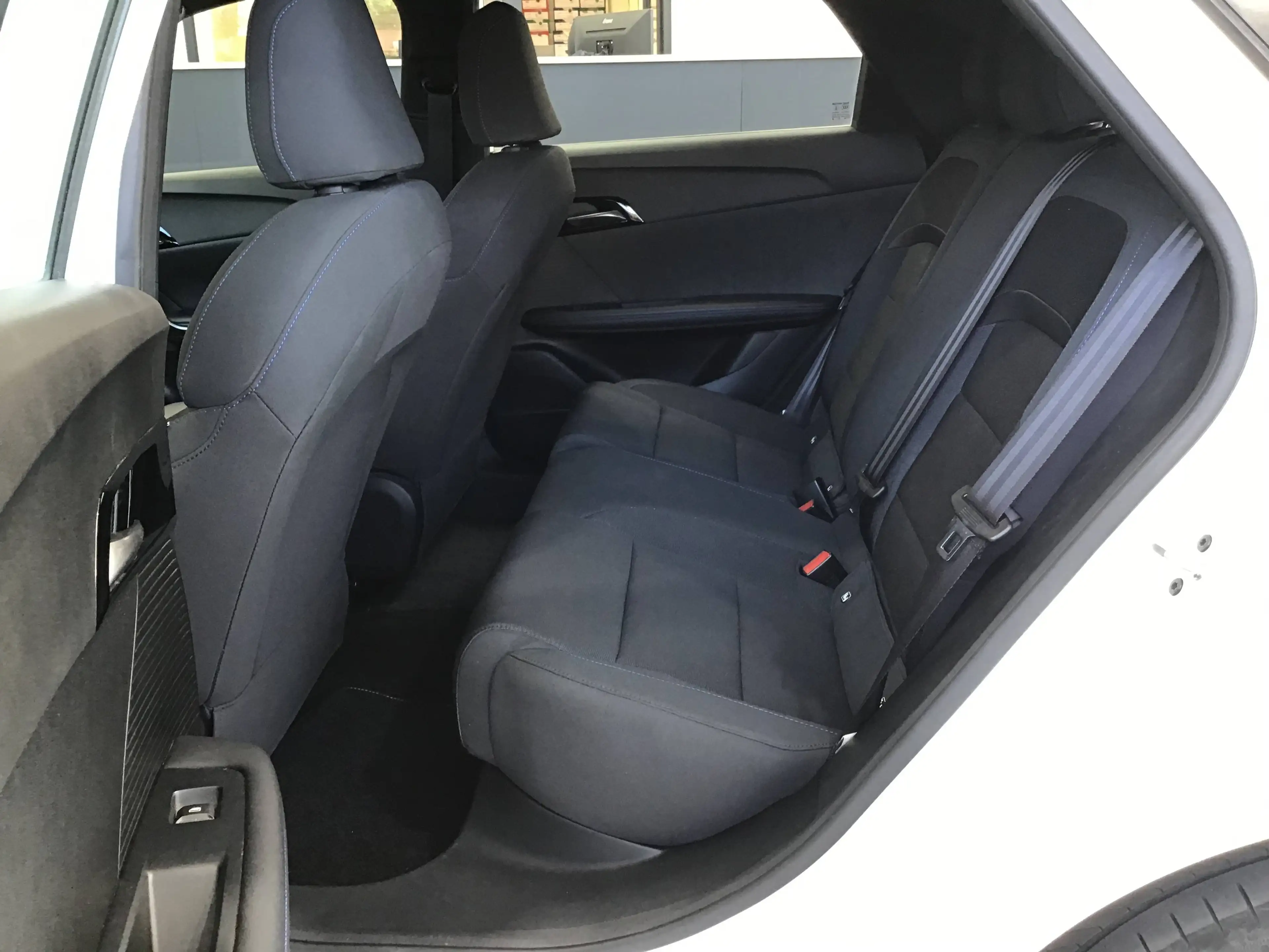 MG MG4 54 kWh AUTOMAAT BJ12/2024 43895KM DABRADIO AIRCO — photo 10