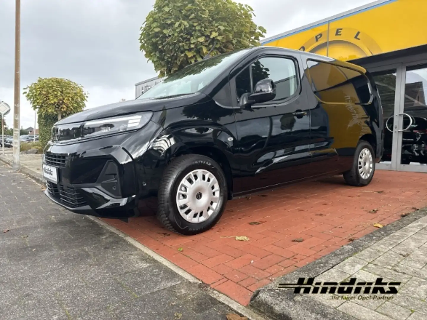 Opel Combo E - e Basis XL Cargo Elektro Mehrzonenklima Musiks Schwarz - 1
