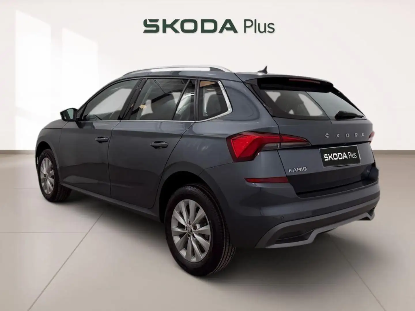 Skoda Kamiq 1.0 TSI Ambition 70kW Gris - 2
