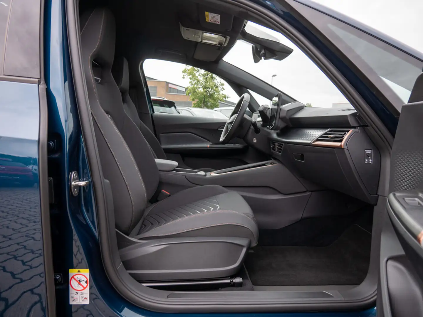 CUPRA Born 150 ACC PDC SHZ RÜCKFAHRKAMERA HUD LED Blau - 2