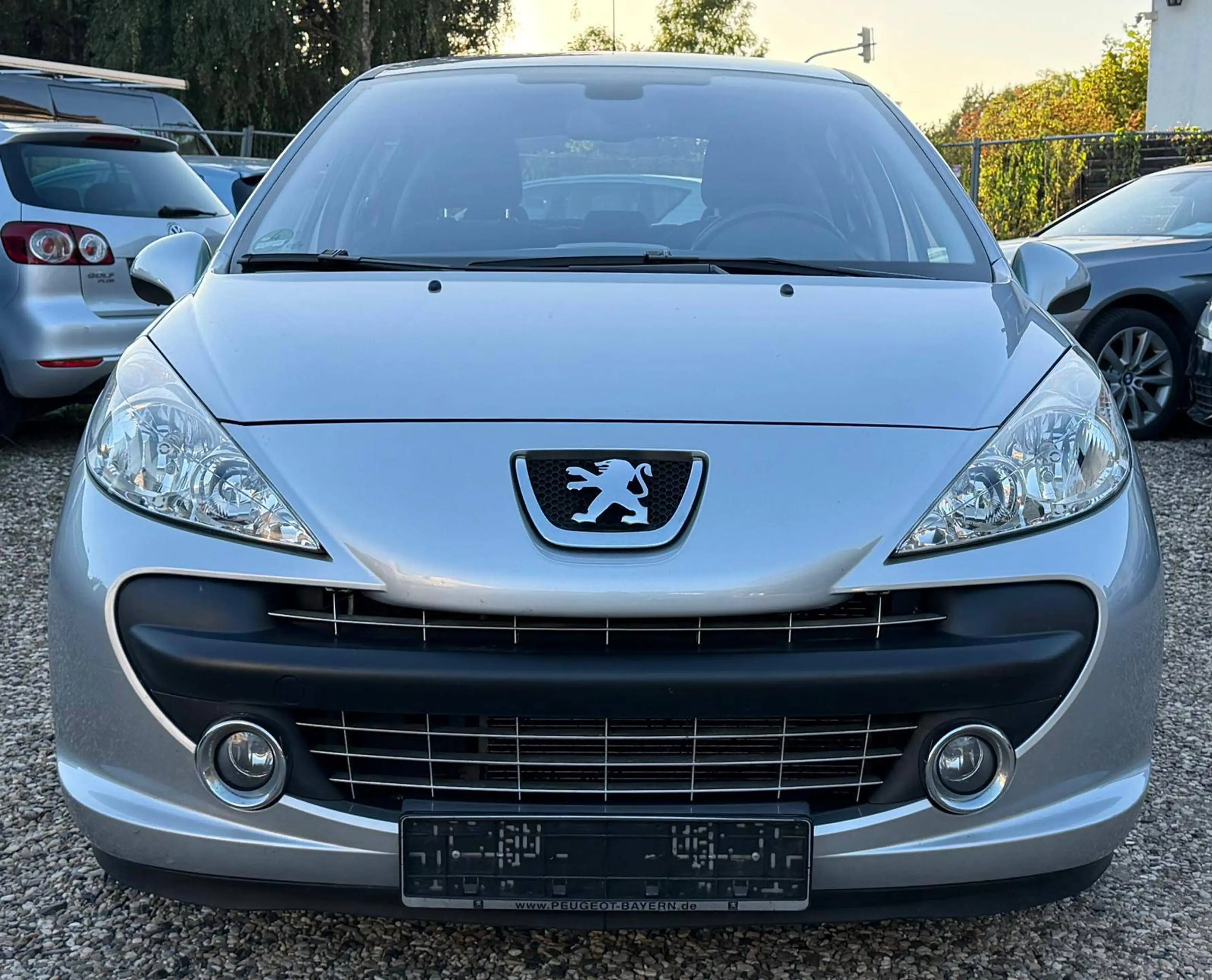 Peugeot 207 1.6 Sport Automatik 1Hand Sitzheizung Einparkhilfe Klima — photo 8