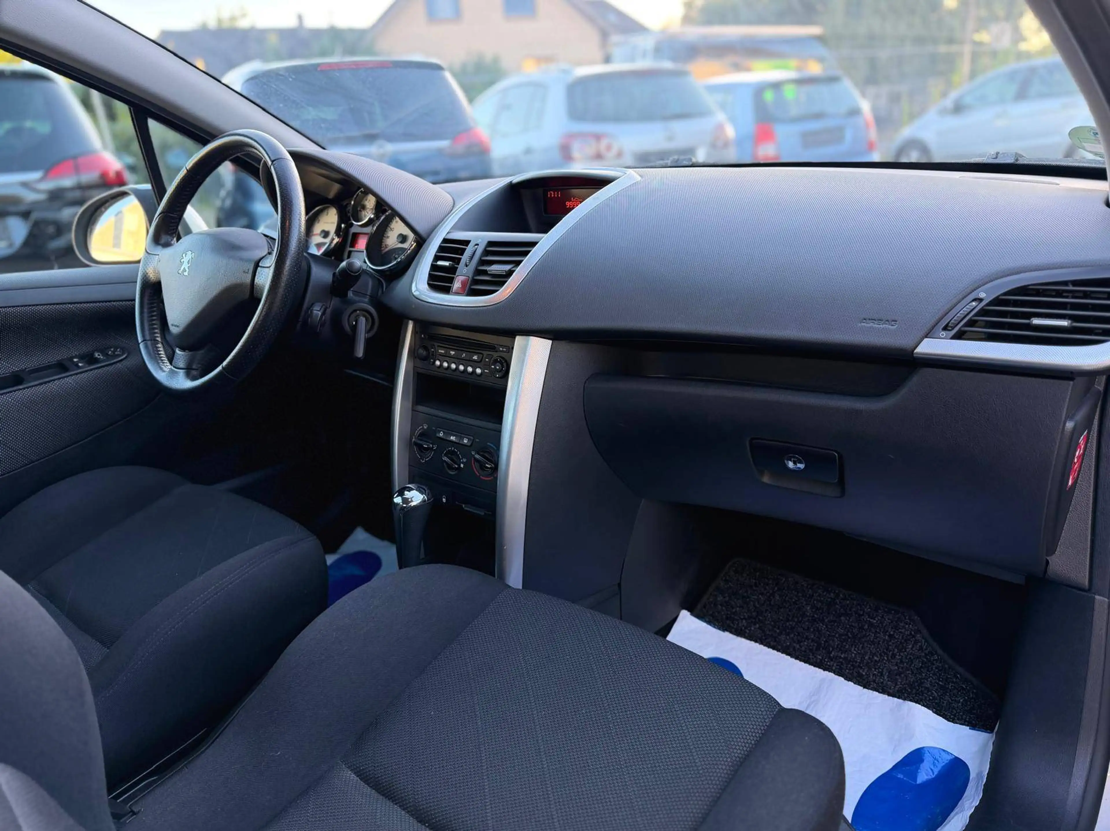 Peugeot 207 1.6 Sport Automatik 1Hand Sitzheizung Einparkhilfe Klima — photo 11