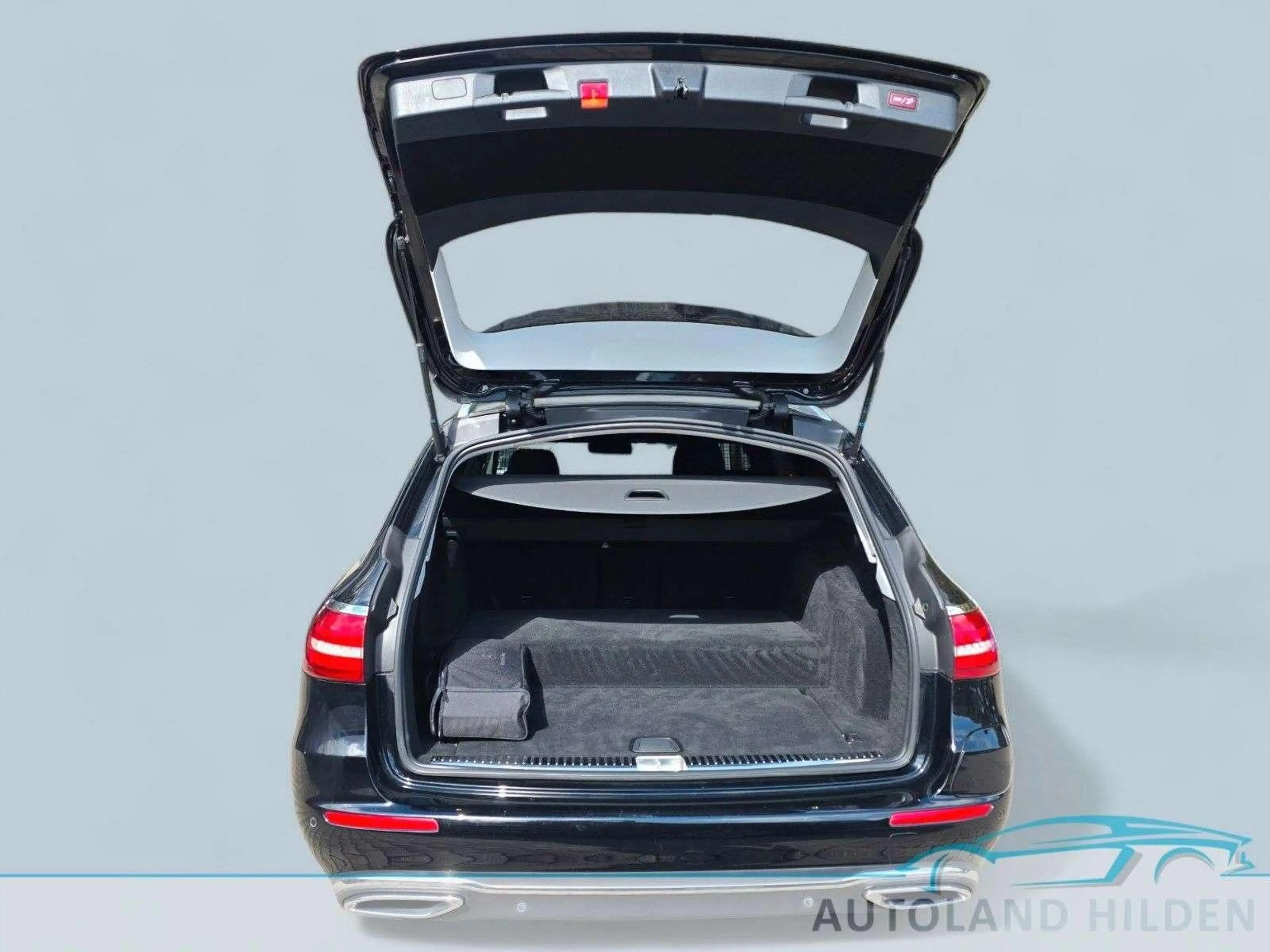 Mercedes-Benz E 300 de T 9G Hybrid Avantgarde Hybrid/360 /1Han — photo 8