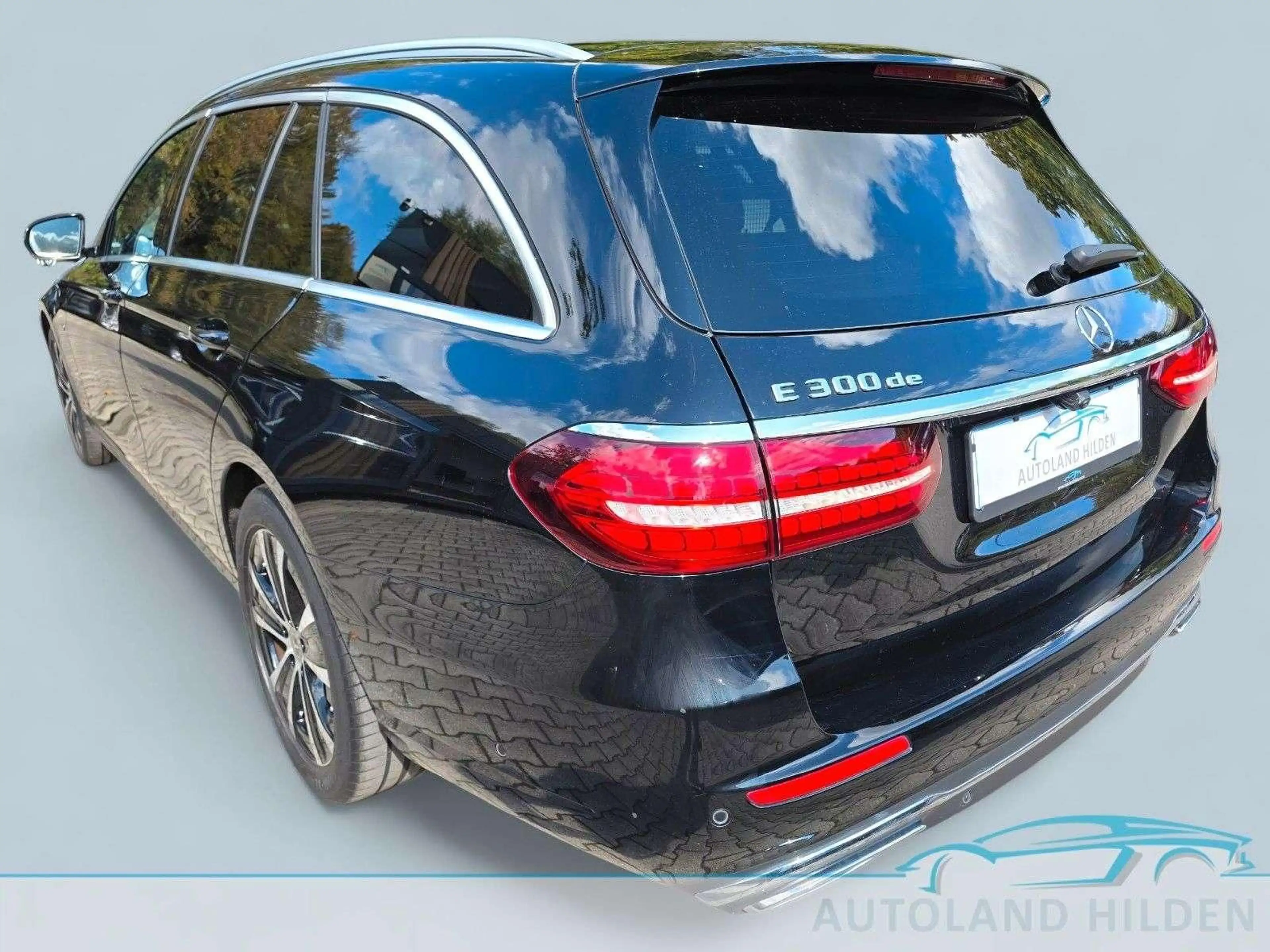 Mercedes-Benz E 300 de T 9G Hybrid Avantgarde Hybrid/360 /1Han — photo 4