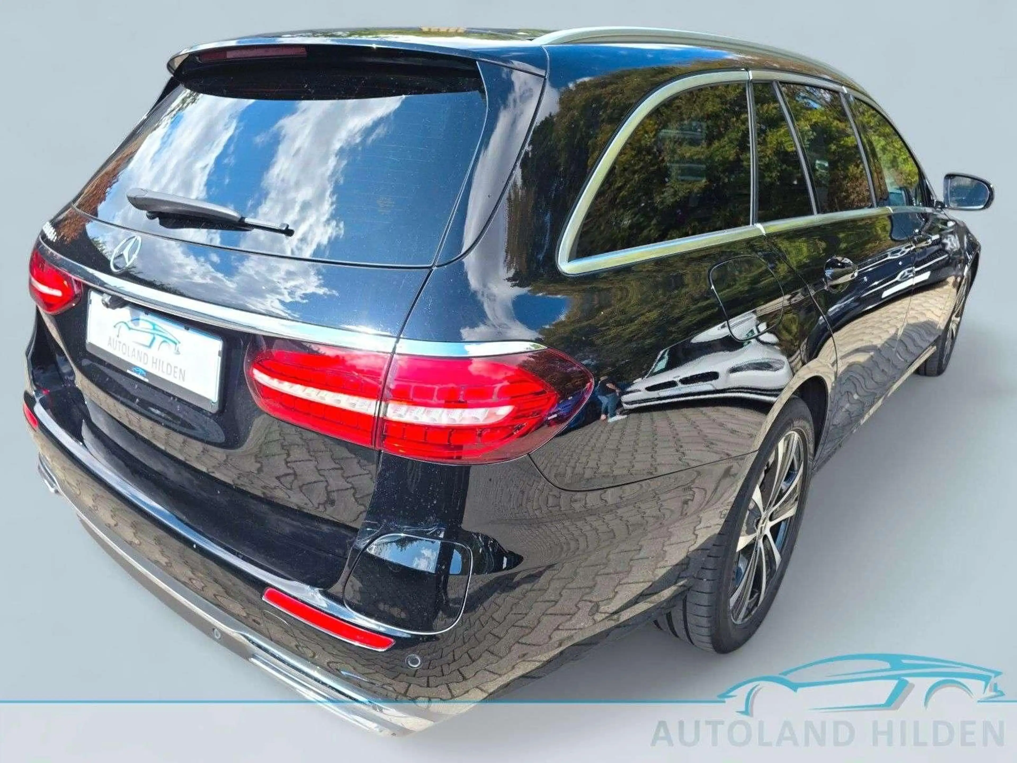 Mercedes-Benz E 300 de T 9G Hybrid Avantgarde Hybrid/360 /1Han — photo 6