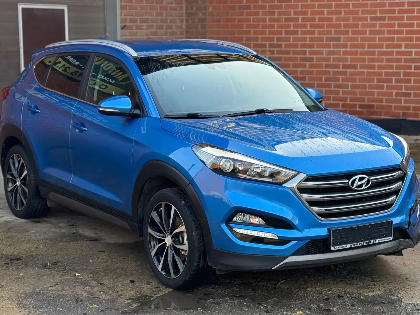 Hyundai TUCSON 1.7 CRDi Premium ISG EURO-6B Bleu - 1