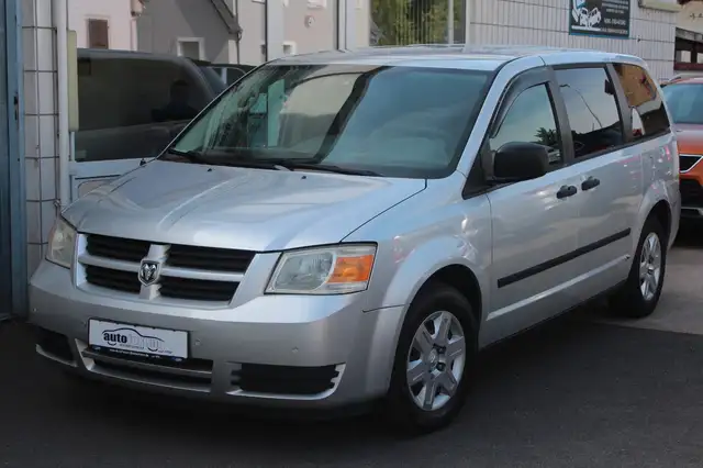 Dodge Grand Caravan 3.3 LPG Rückfahrkamera*Navi