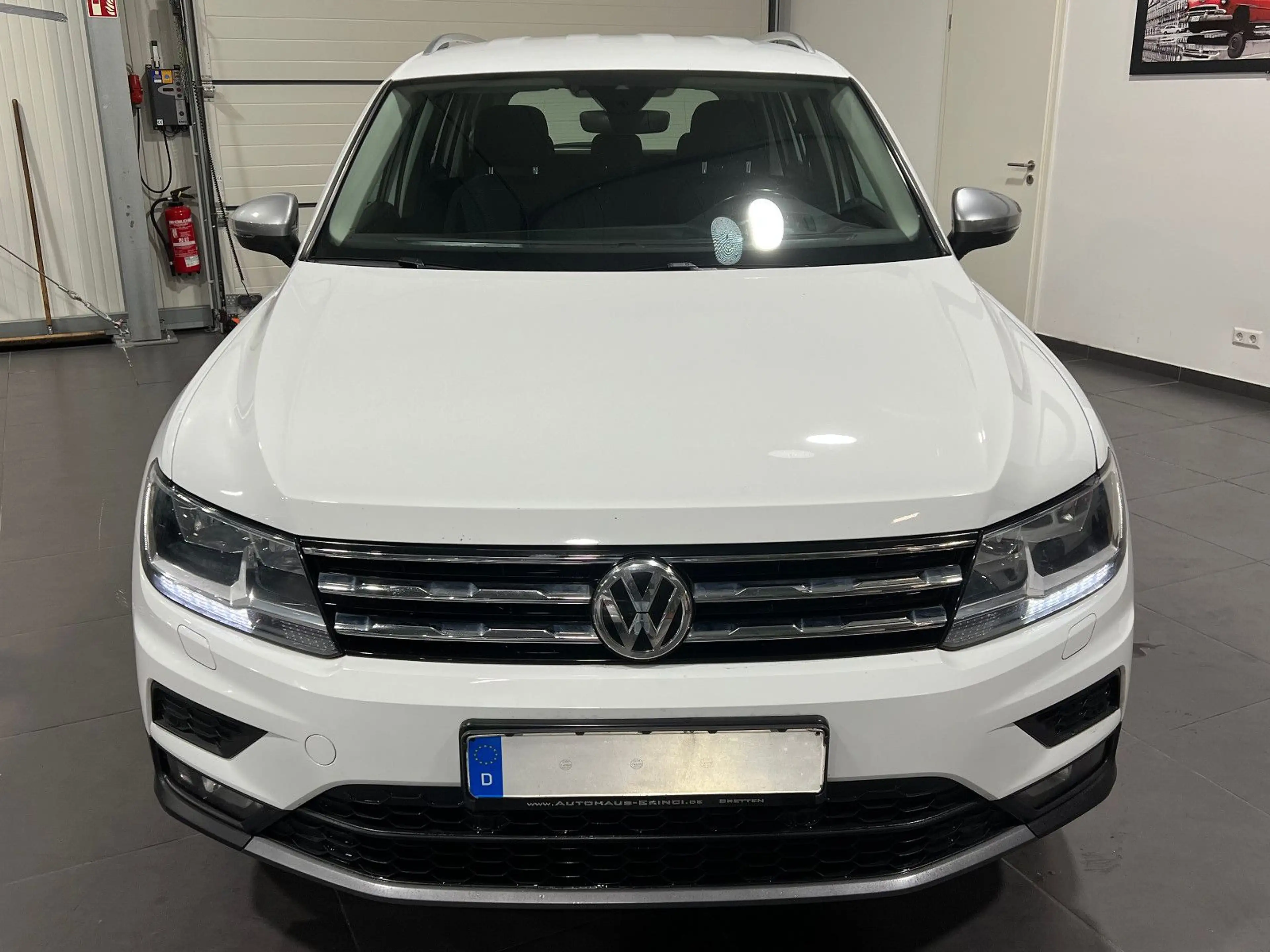 Volkswagen Tiguan Allspace 2.0 TDi Automatik *Navi*Kamera* — photo 10