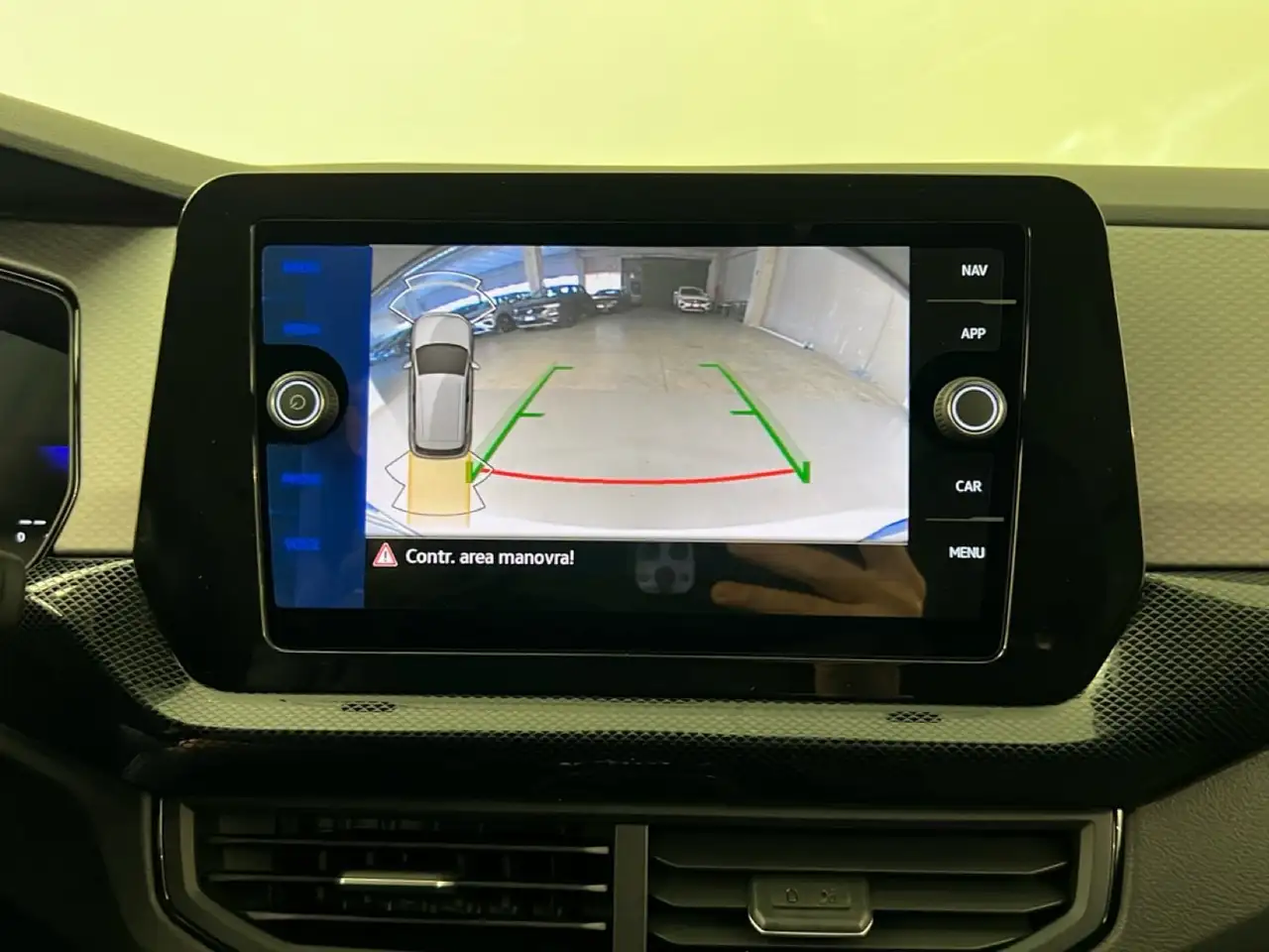 Volkswagen T-Cross 1.0 TSI Edition Plus DSG 13
