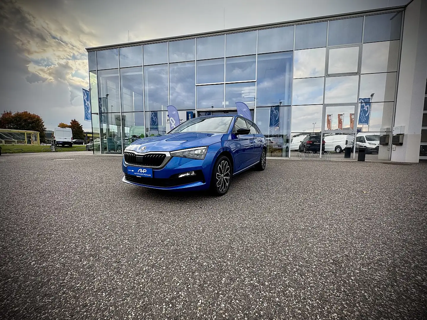 Skoda Scala 1,0 TSI Style 115PS KEYLESS/PARKSENSOREN/MULTIF... Blau - 2