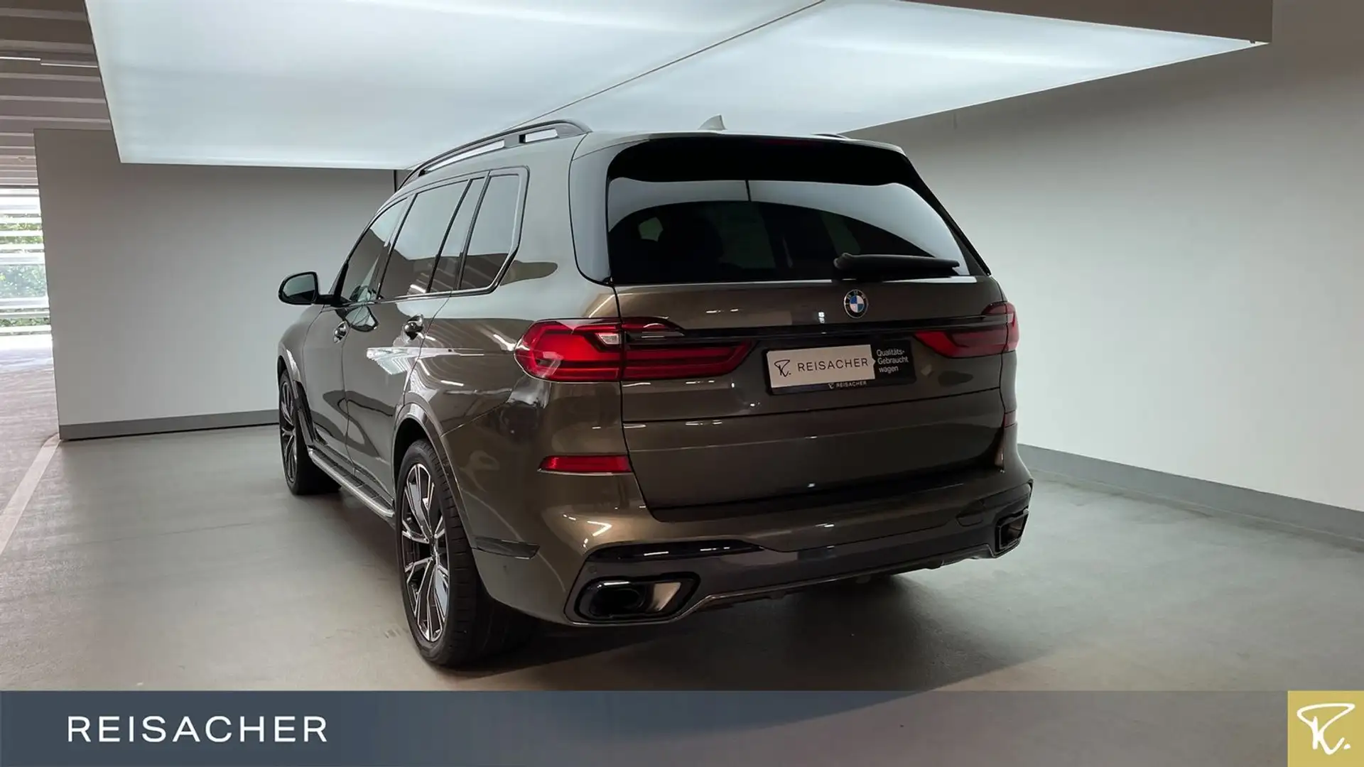 BMW X7 xDrive40i M-Sport,SkyLou,AHK,DAPro,Fond-Enter Grau - 2