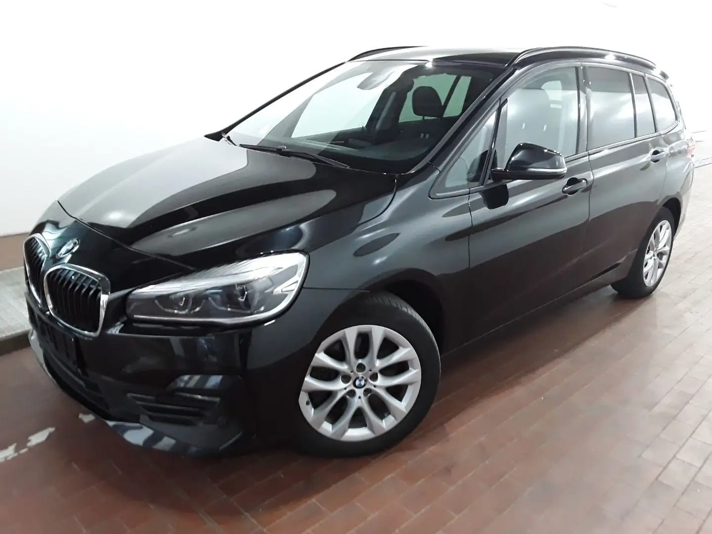 BMW 218 218d xDrive Gran Tourer Sport Line*7-SITZE*R-CAM Black - 1