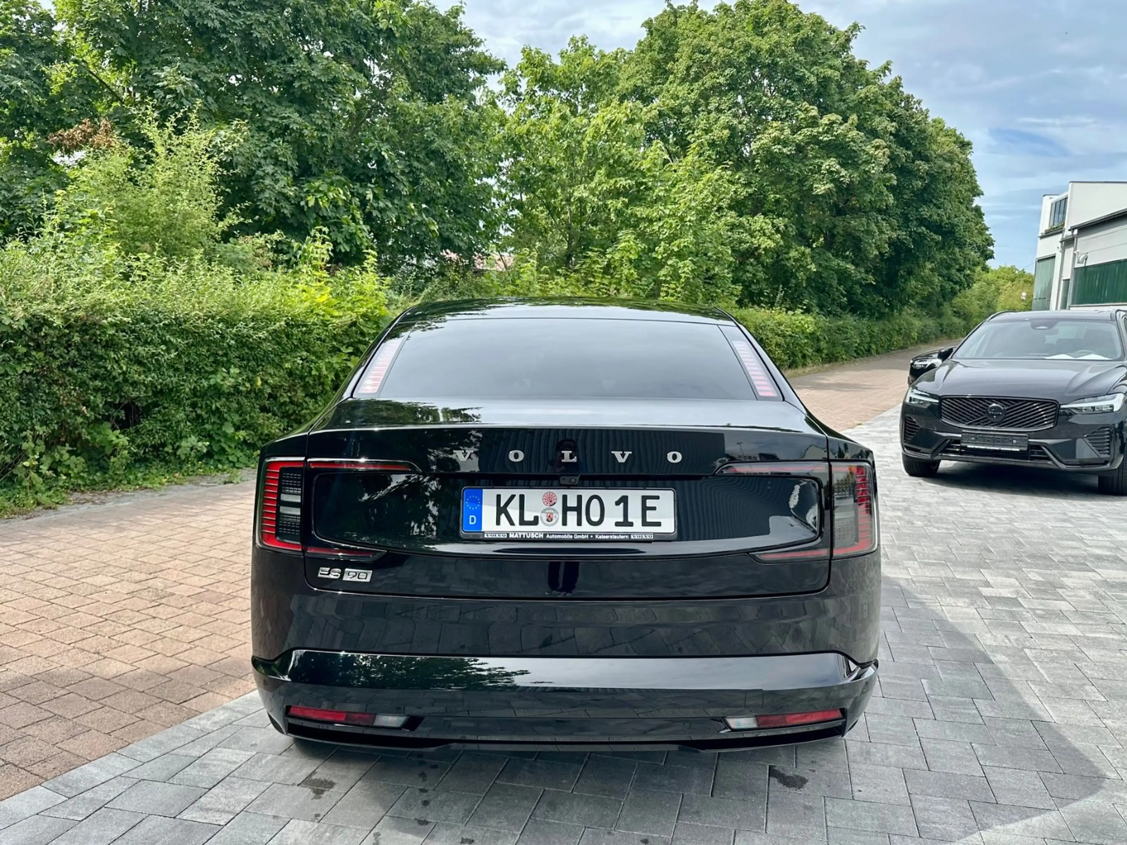 Volvo ES90 245 kW Single Motor Extended Range RWD Ultr — photo 10